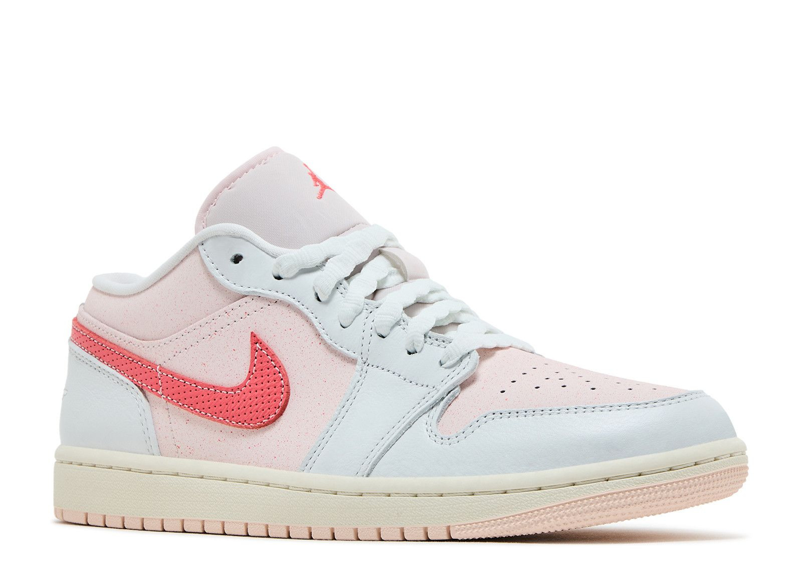 WMNS JORDAN 1 LOW SE 'STRAWBERRY MILKSHAKE' - 2