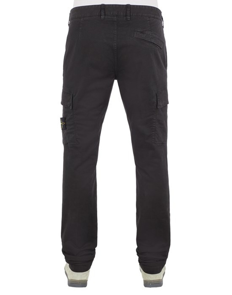 Stone Island 30604 ‘OLD’ TREATMENT BLACK outlook