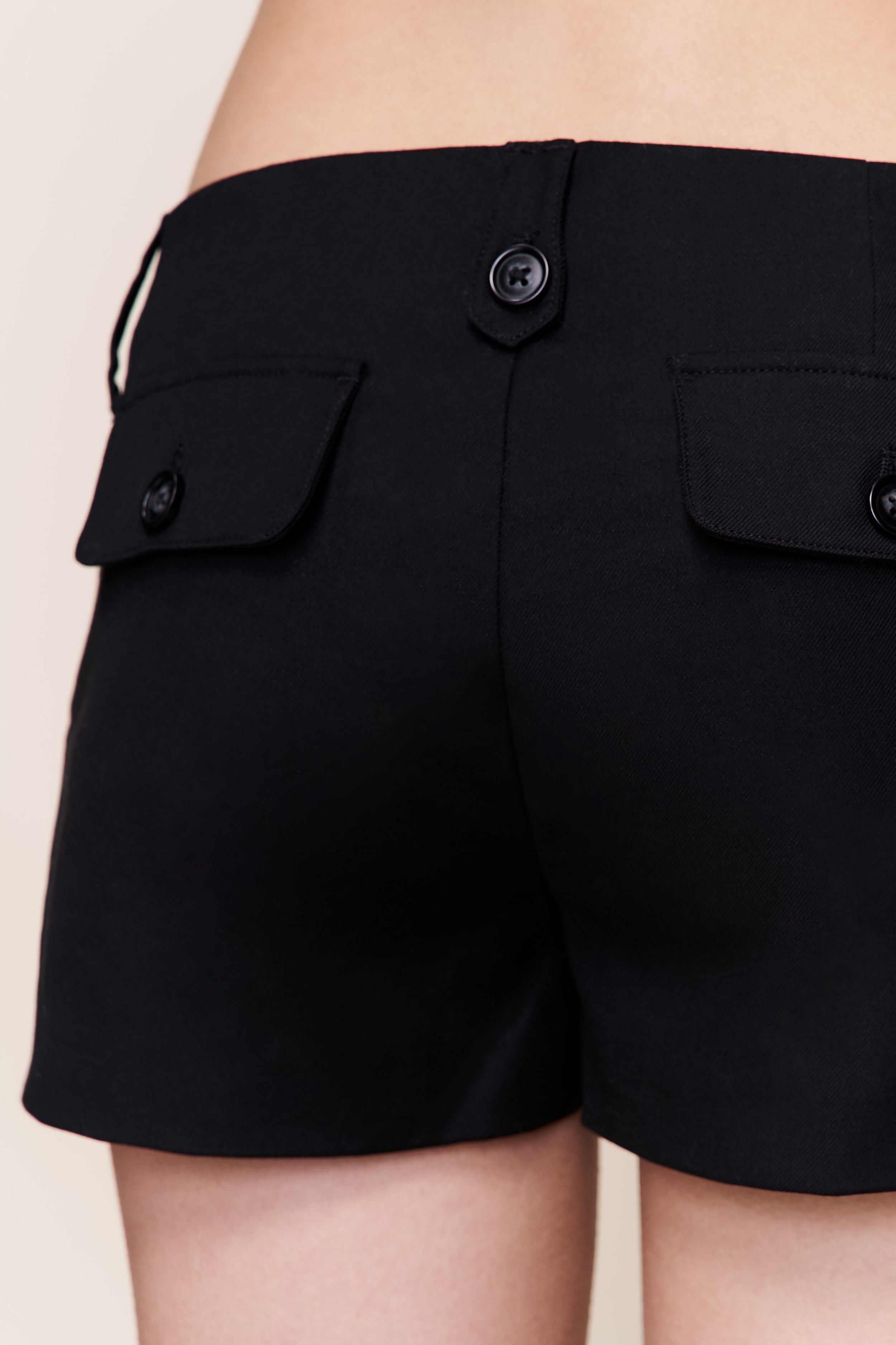 PENELOPE PATCH POCKET SHORT - 7