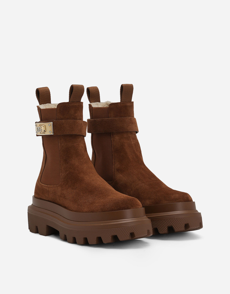 Suede ankle boots 2