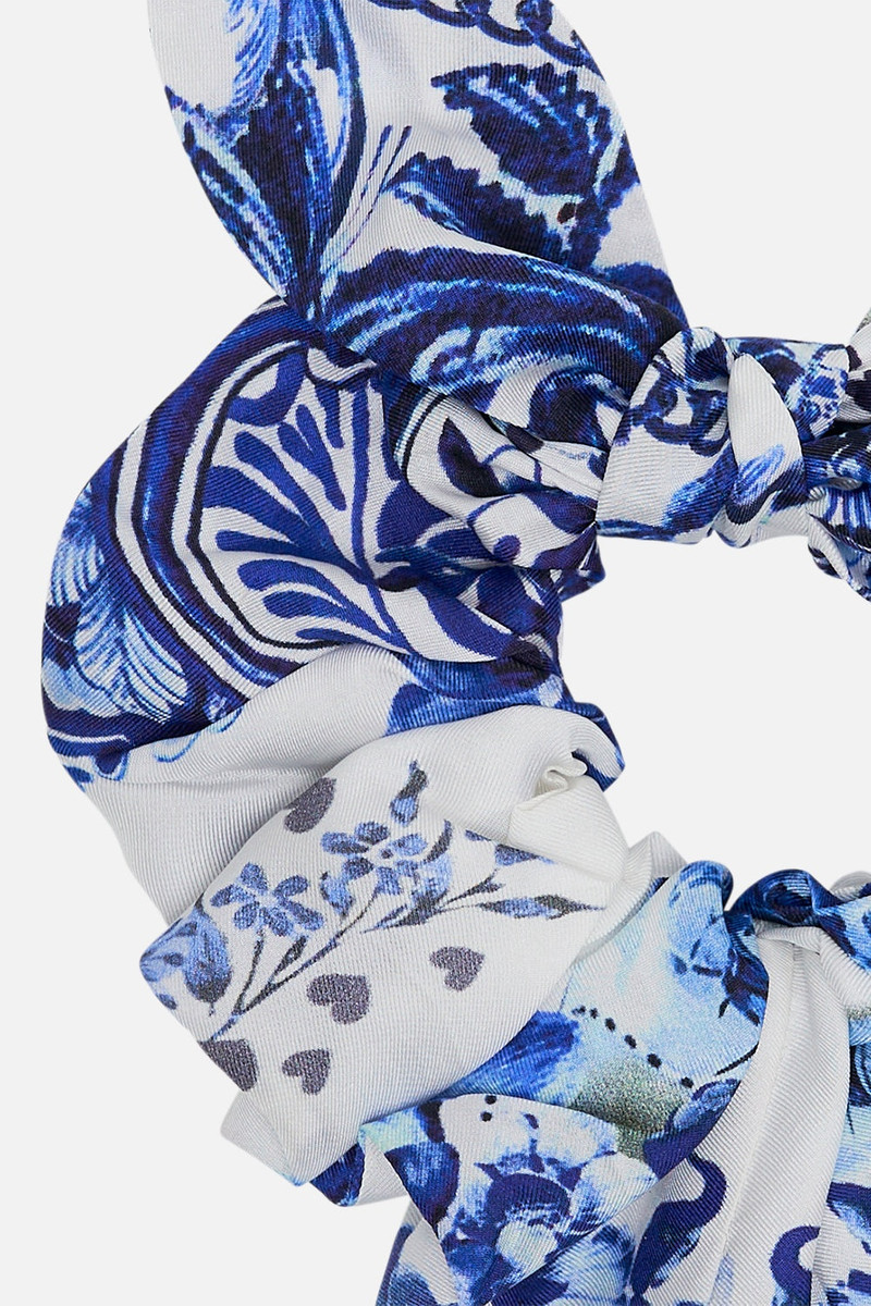 CAMILLA SCRUNCHIE outlook