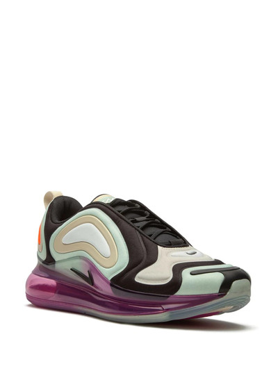 Nike Air Max 720 sneakers outlook