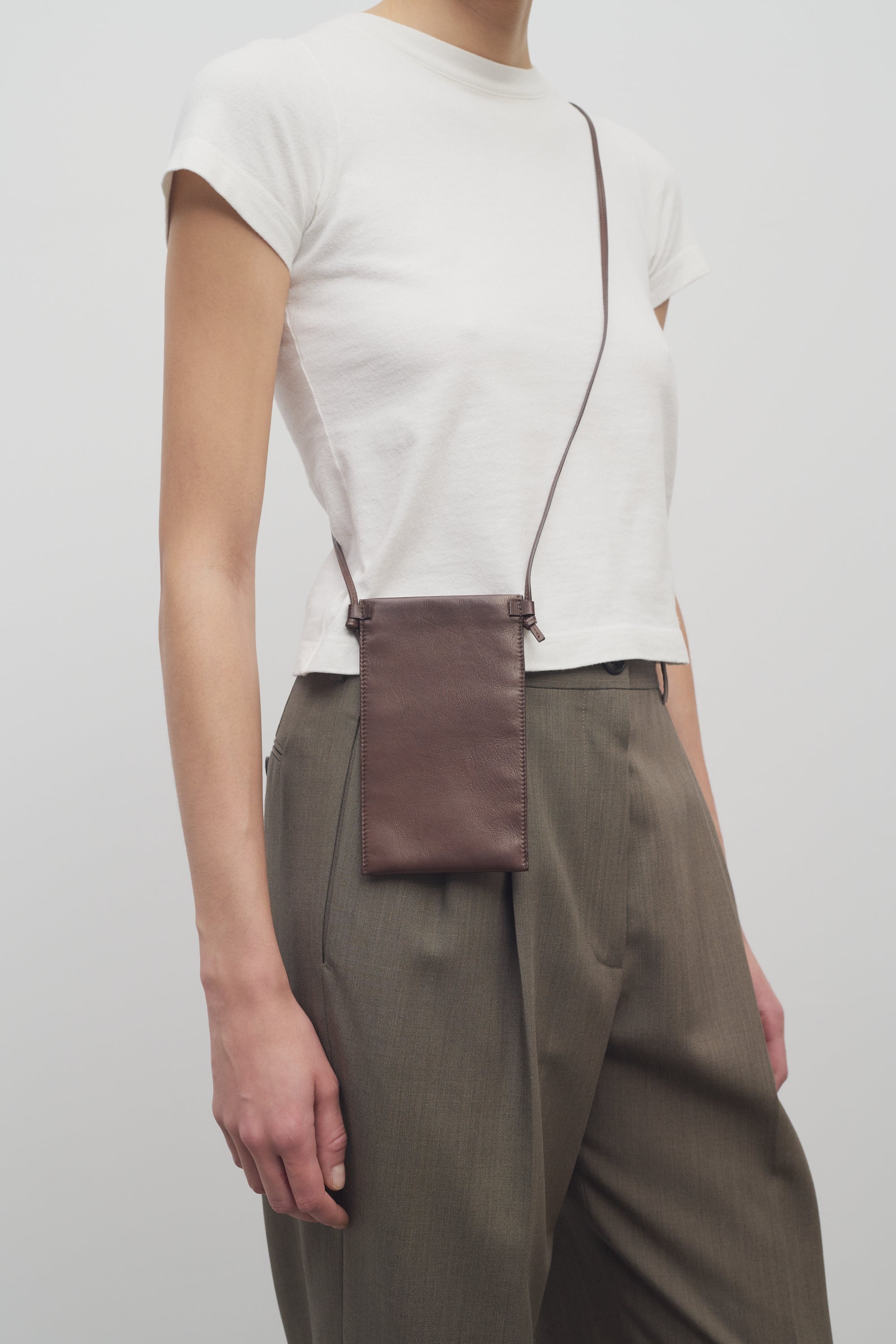 Camie Crossbody Case in Leather - 3