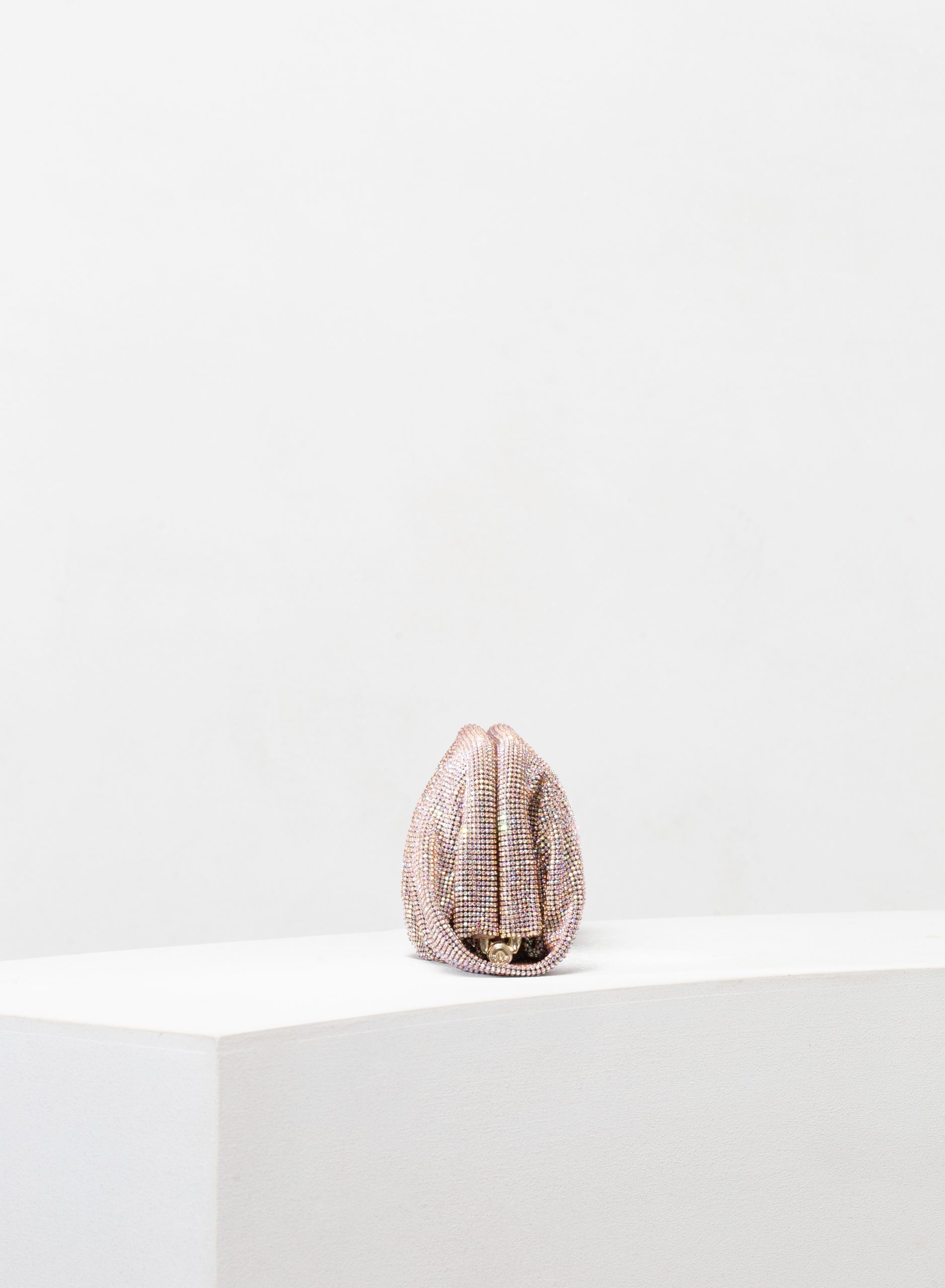 Benedetta Bruzziches – La Venus Grande Gli Amanti In Rosa - 3