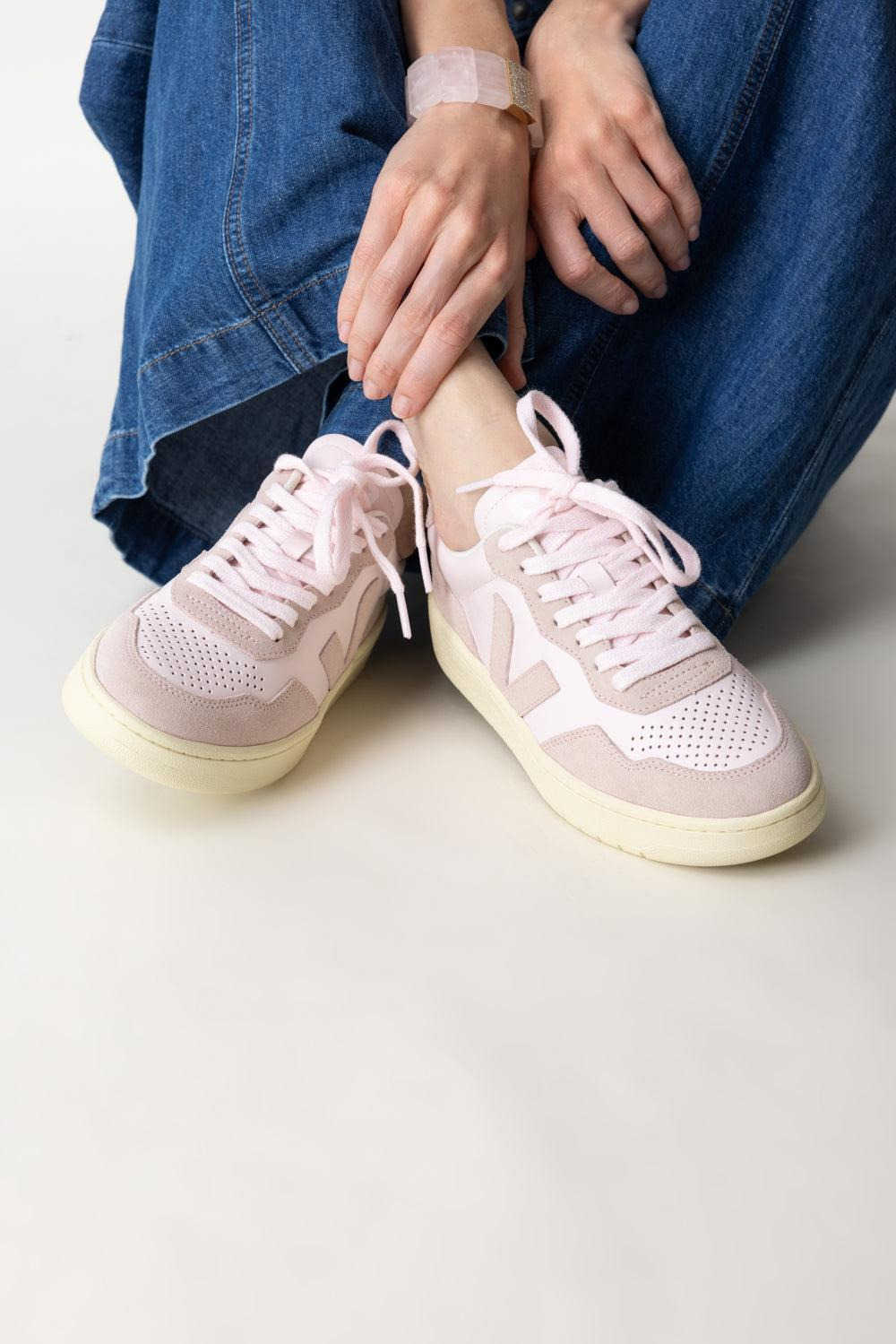 V-90 CLASSIC SNEAKER - 3