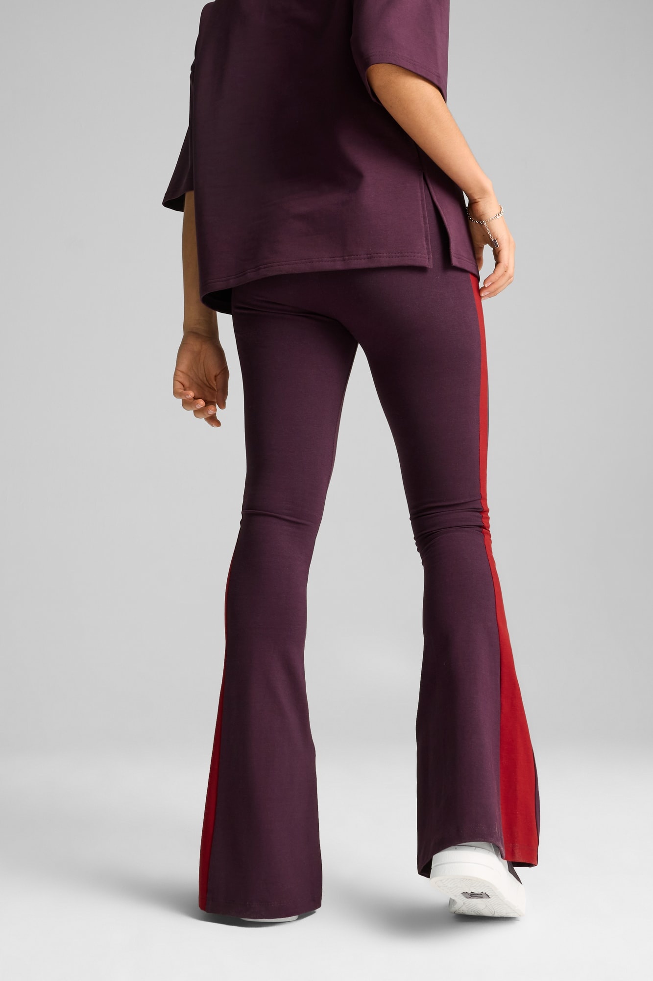 PLAY LOUD T7 Women's Flared Leggings - 6