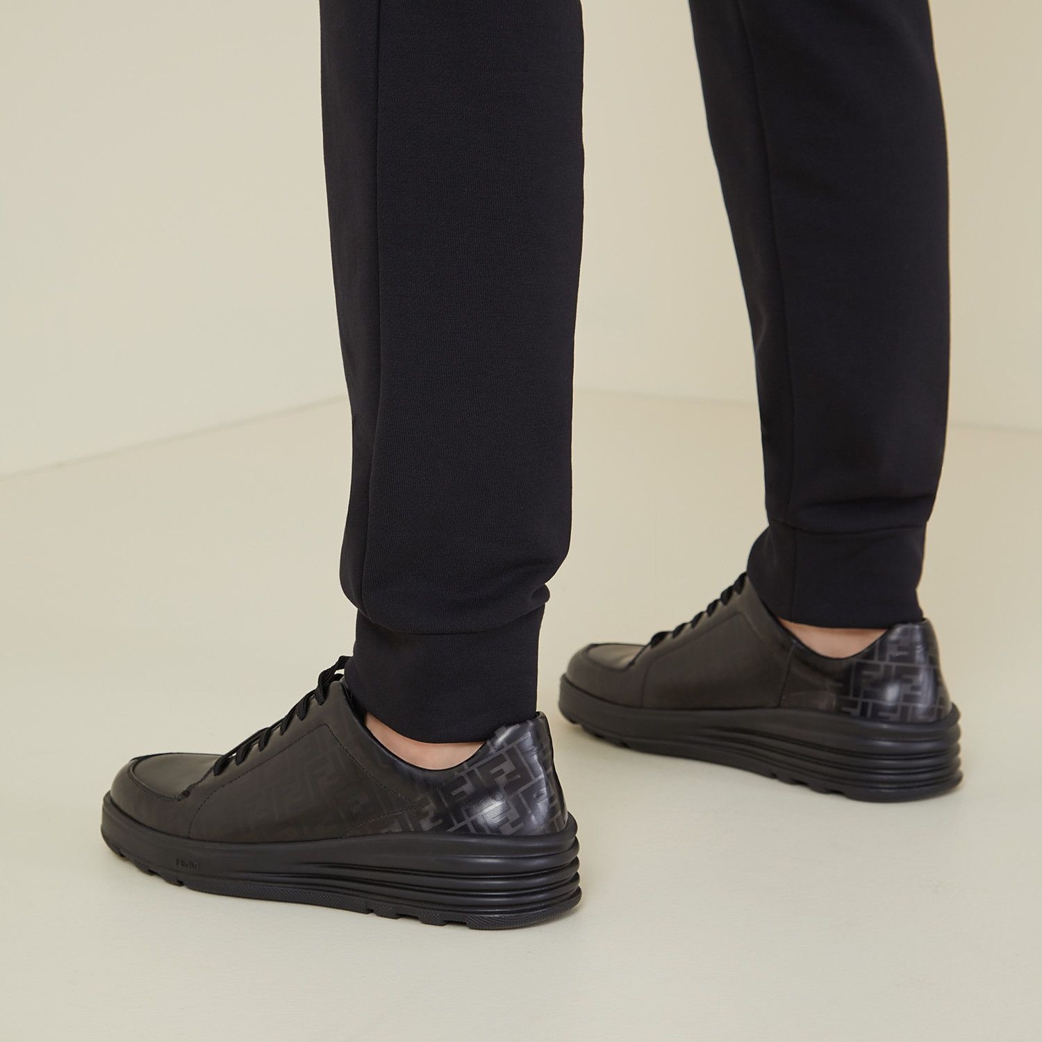 Black leather low-tops - 5