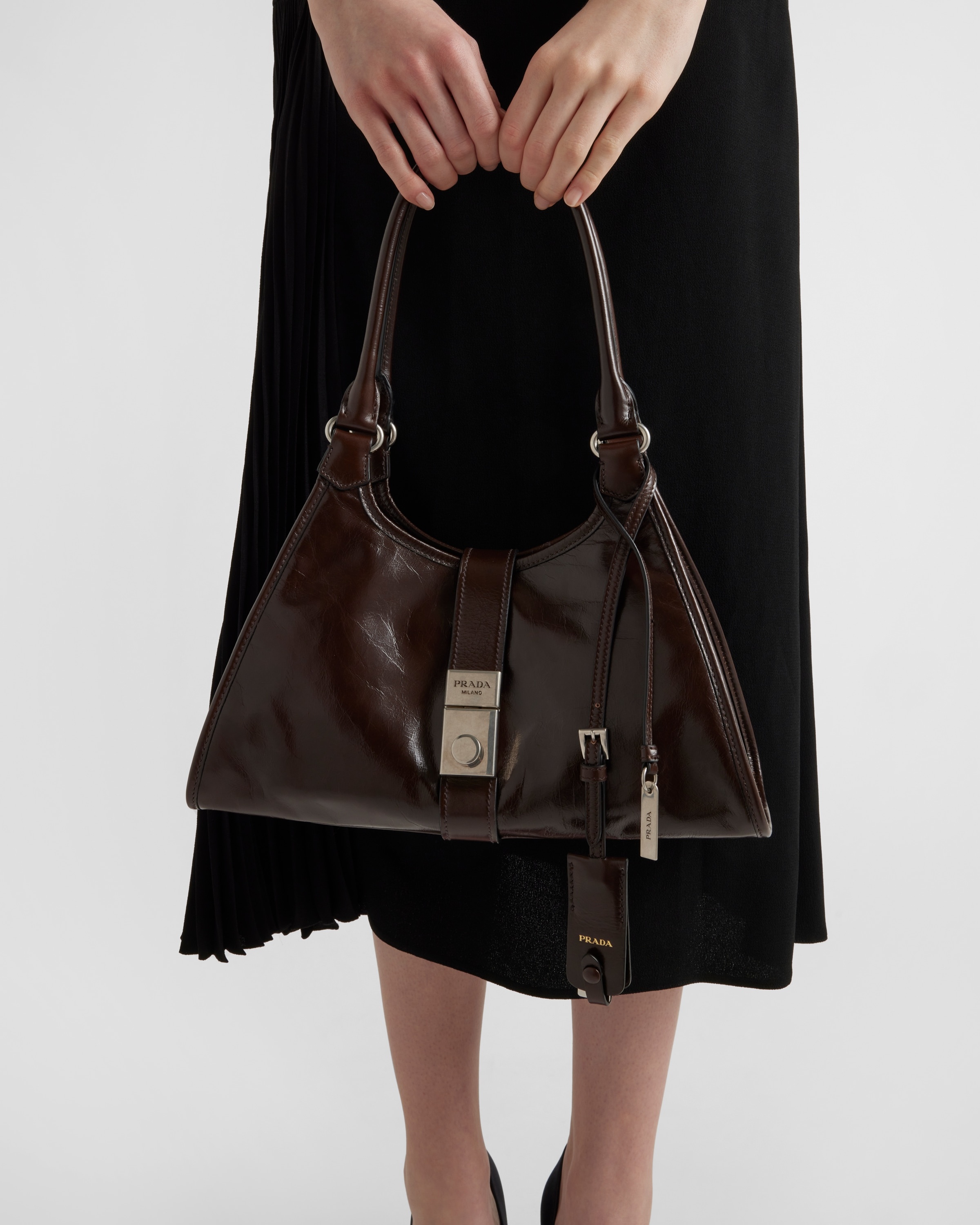 Medium leather tote bag - 7