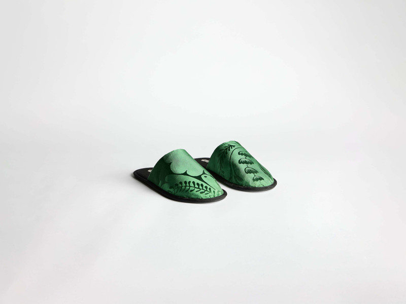 JW Anderson WOMENS CLOSE TOE SLIDES IN EMERALD outlook