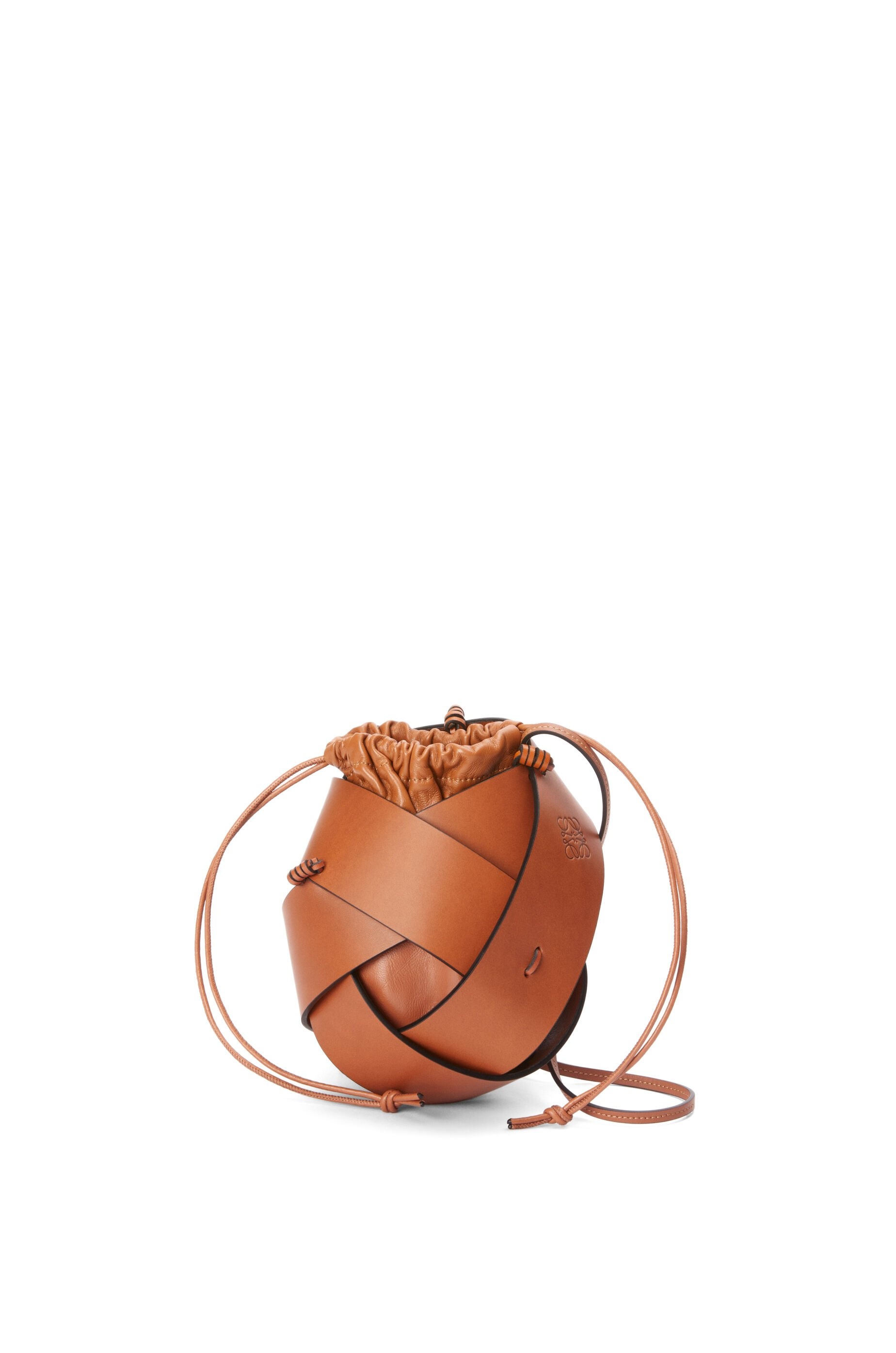 Interlaced pocket in calfskin - 1