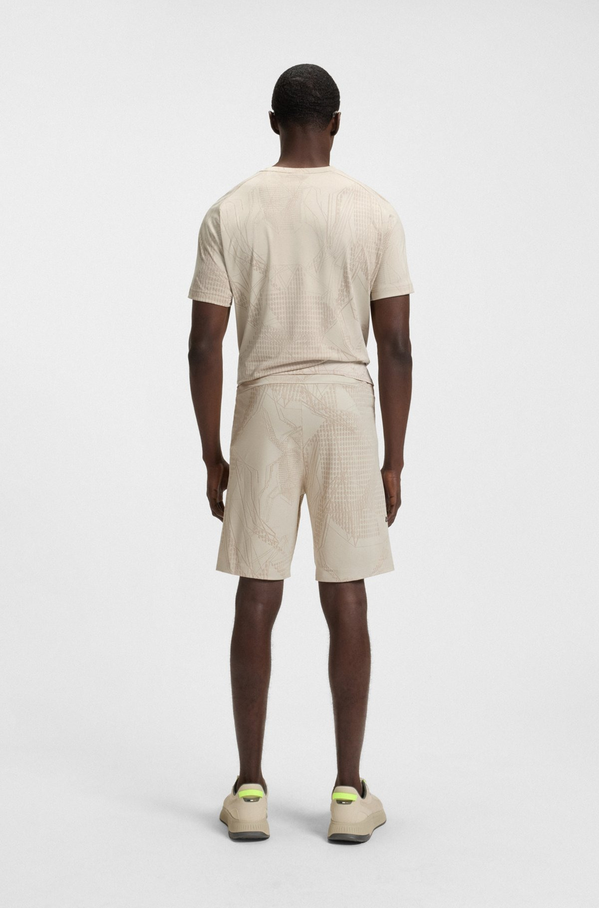 ACTIVE PATTERNED SHORTS IN FOUR-WAY STRETCH FABRIC - 5