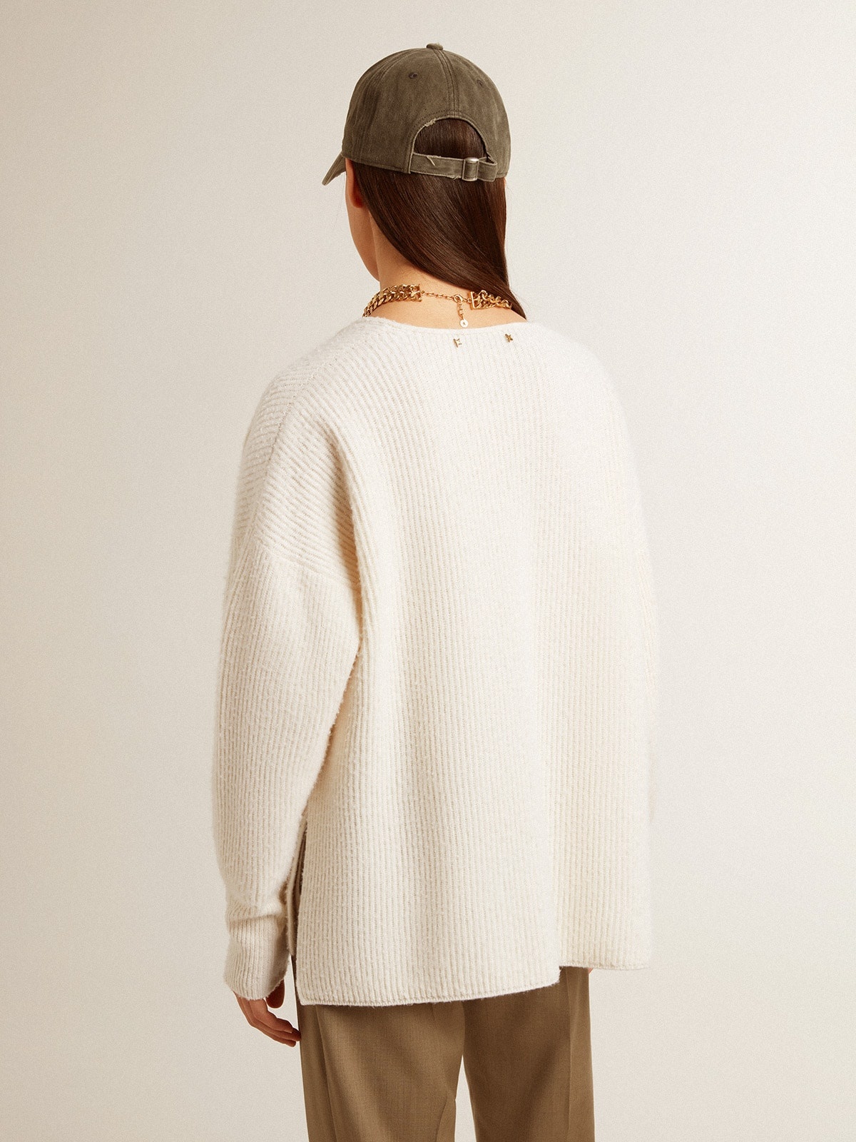 Ribbed wool sweater with V neck and drawstring with tassels - 5