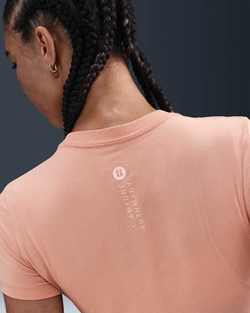 Nike Sabrina Women's Short-Sleeve Cropped T-Shirt outlook