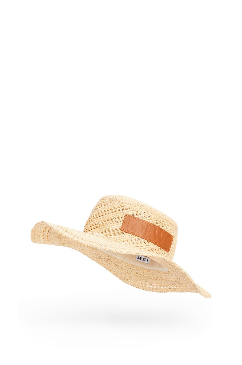 Fisherman hat in raffia 3