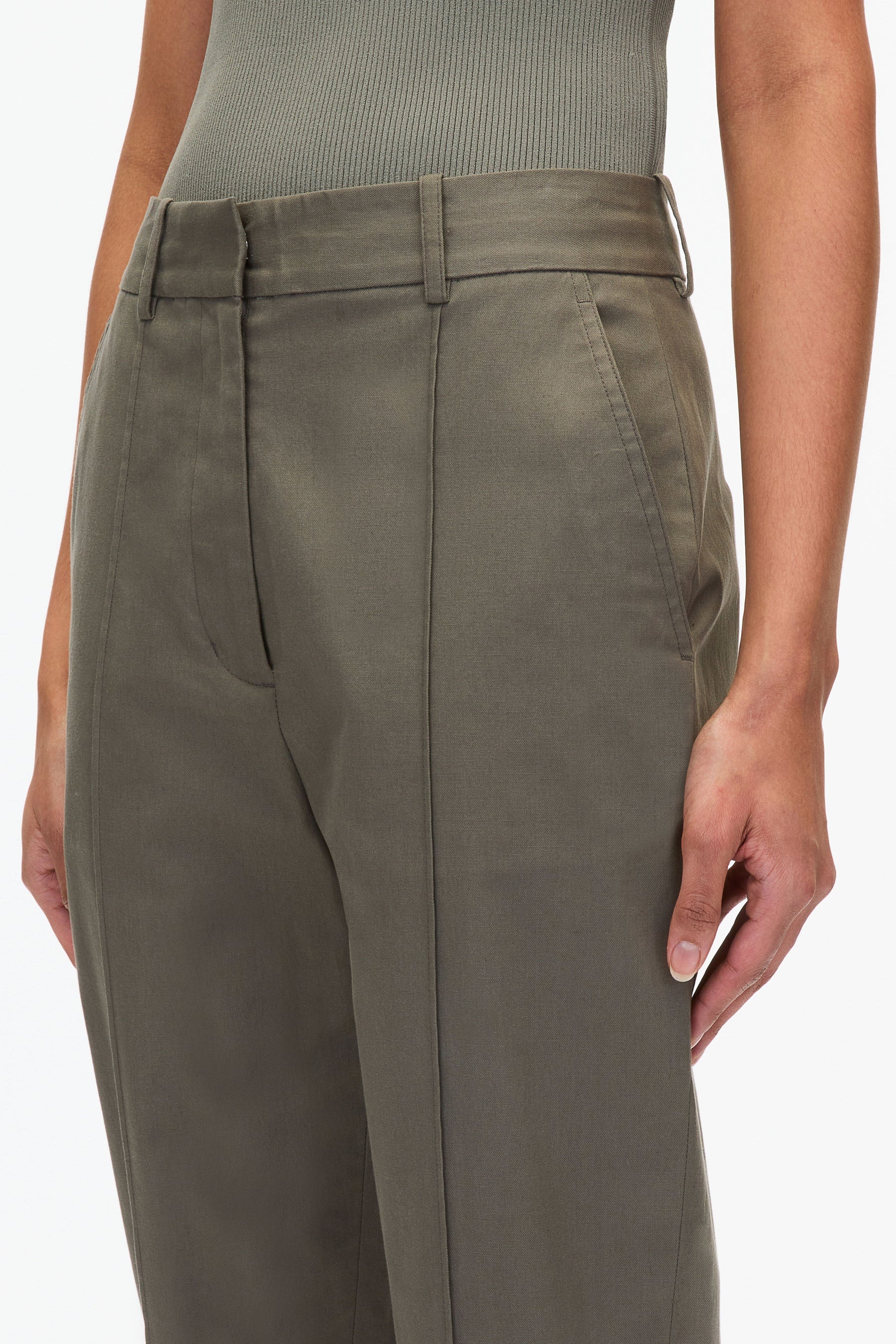 Cropped Carrot Trousers - 5