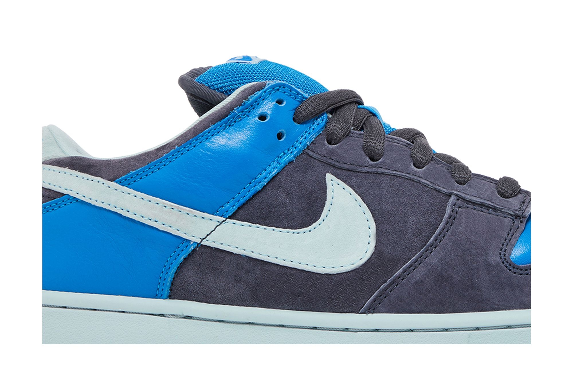 Dunk Low Pro SB 'Aqua Chalk' - 2