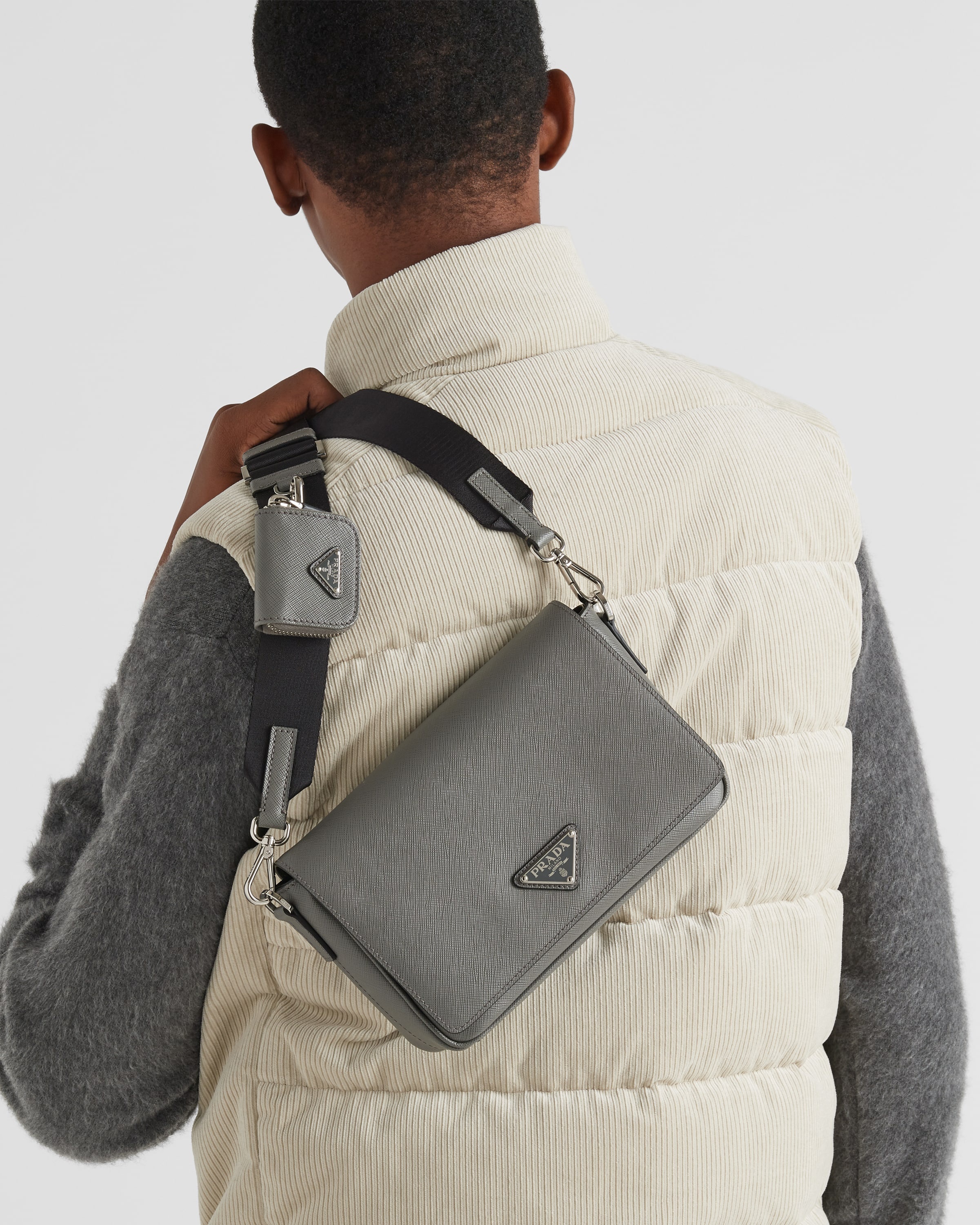 Saffiano leather shoulder bag - 8