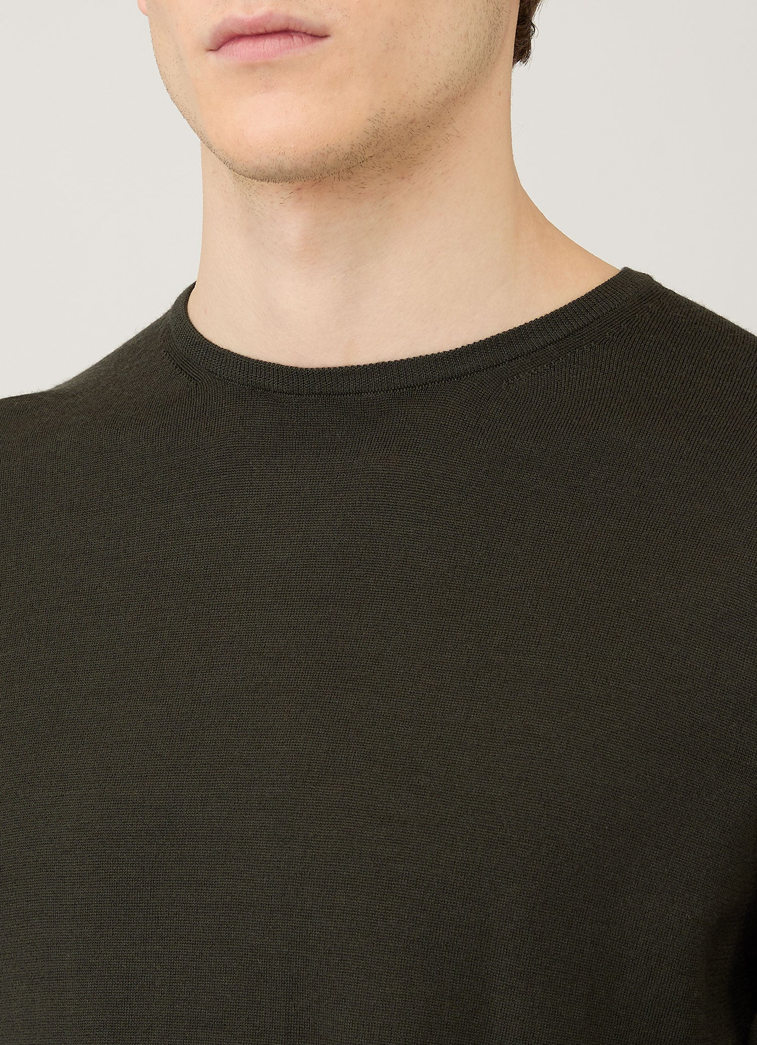 Extra‑Fine Merino Crew Neck - 6