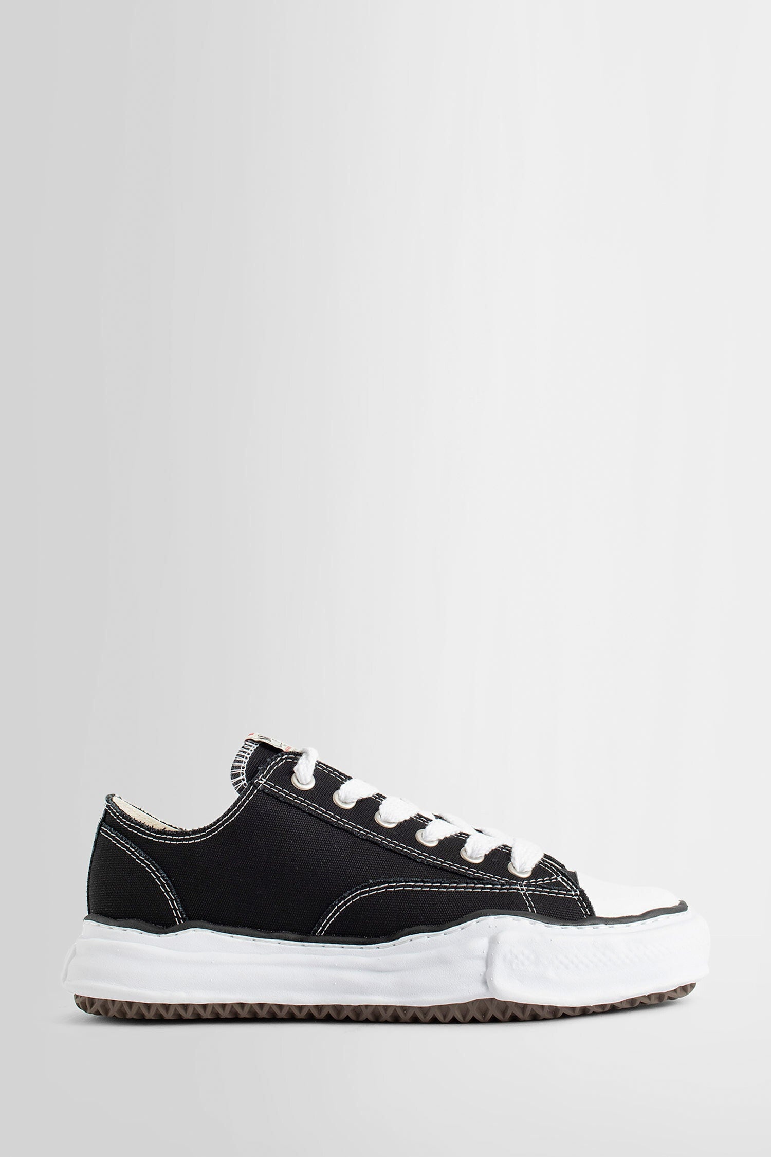 MAISON MIHARA YASUHIRO UNISEX BLACK SNEAKERS - 1