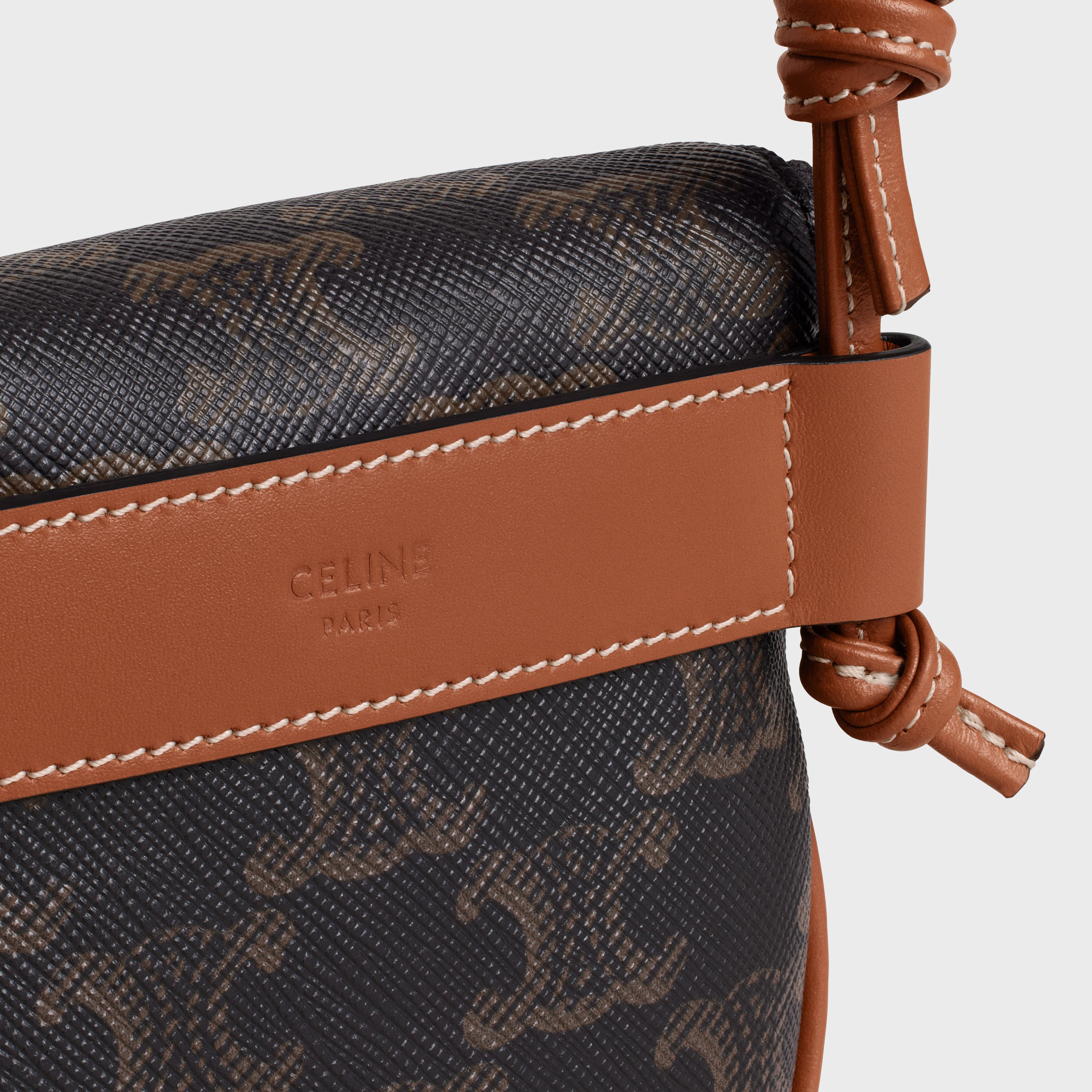 small zipped purse in triomphe canvas and calfskin - 4