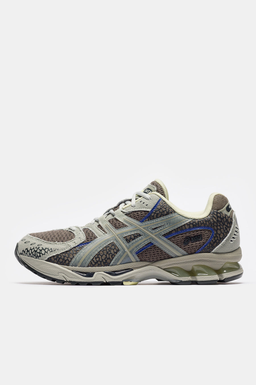 18 East Gel-Nimbus 10.1 Sneaker in Canteen/Abbey Stone - 1