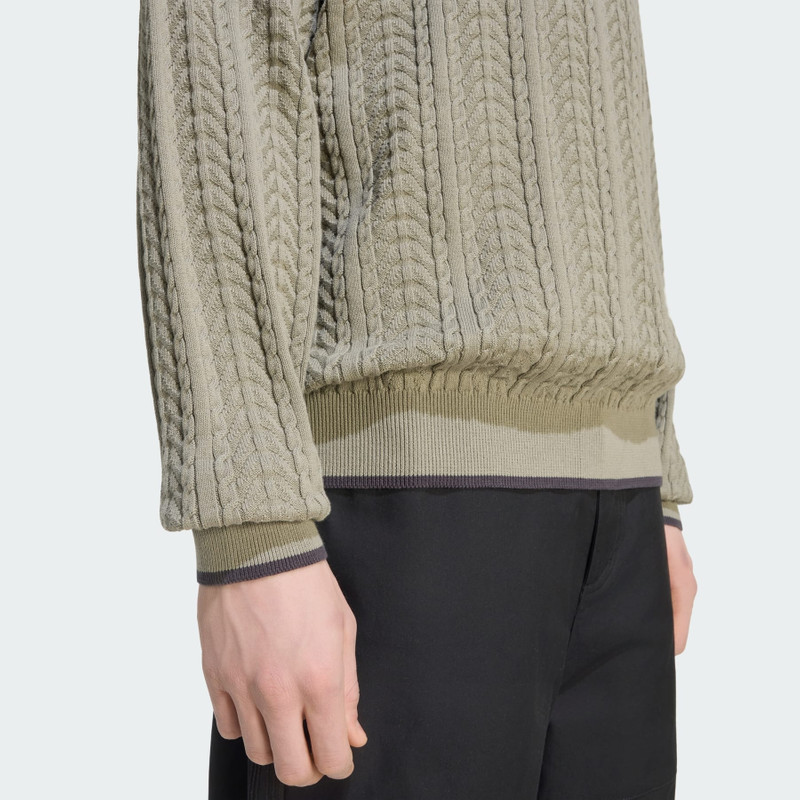 CABLE KNIT V-NECK SWEATER 6