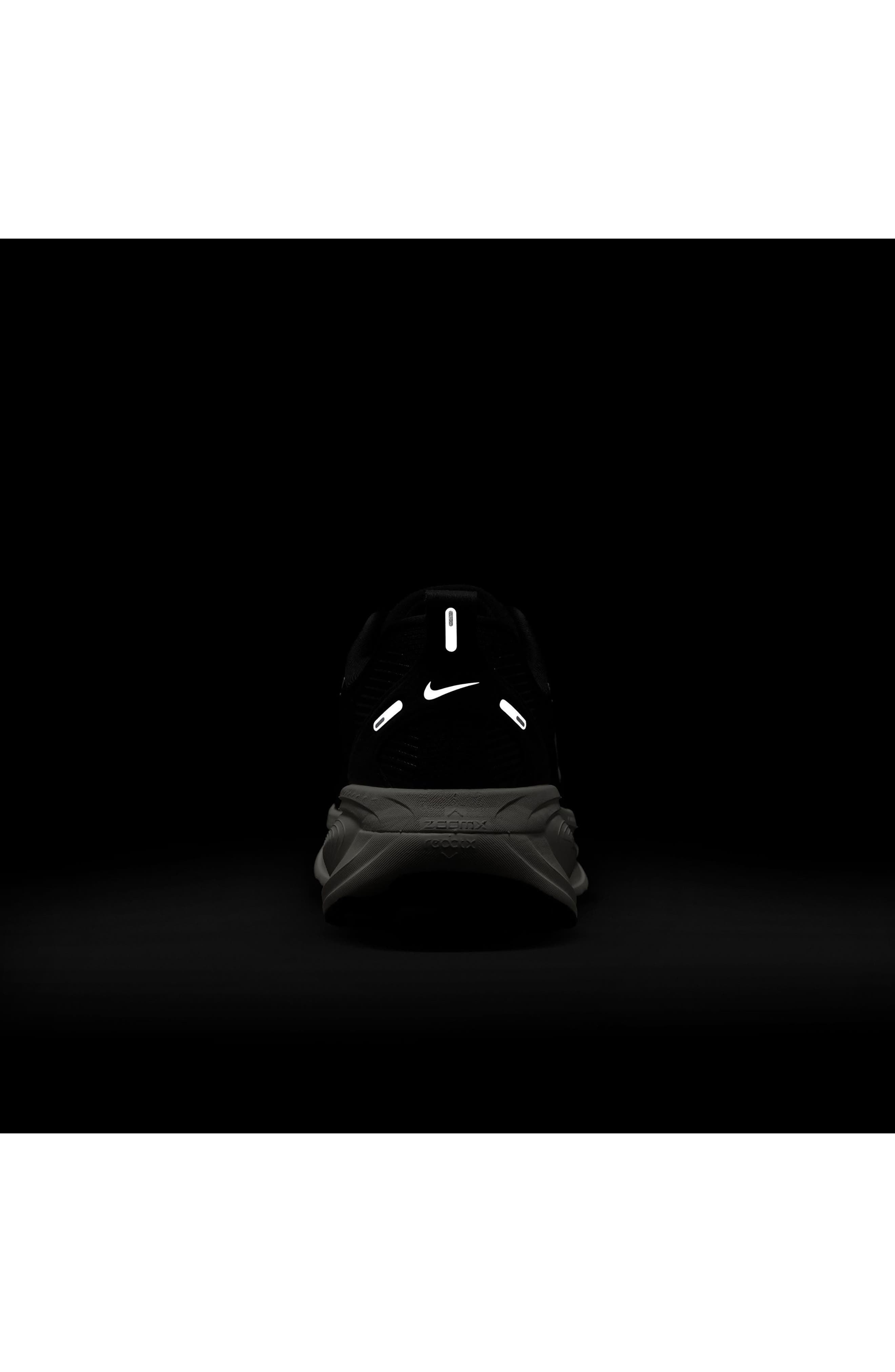 Nike Vomero 18 Running Shoe in 005 Black/smtwht at Nordstrom - 7