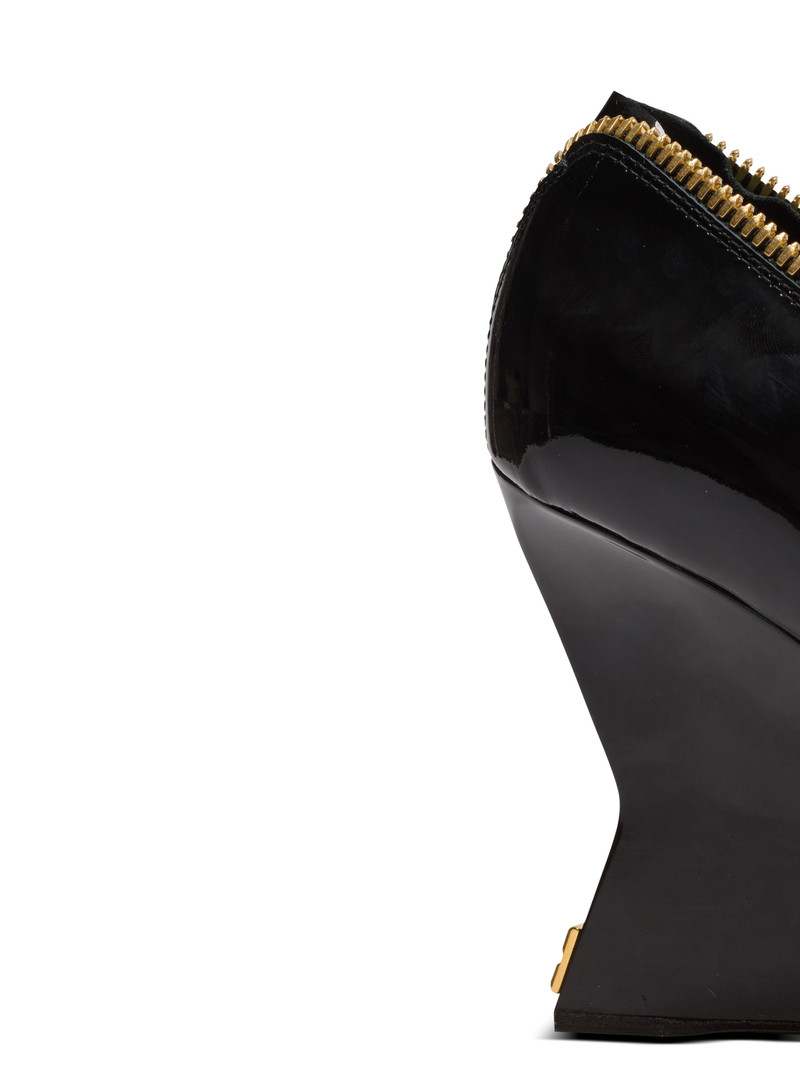 Zip Wedge pumps in patent leather 7