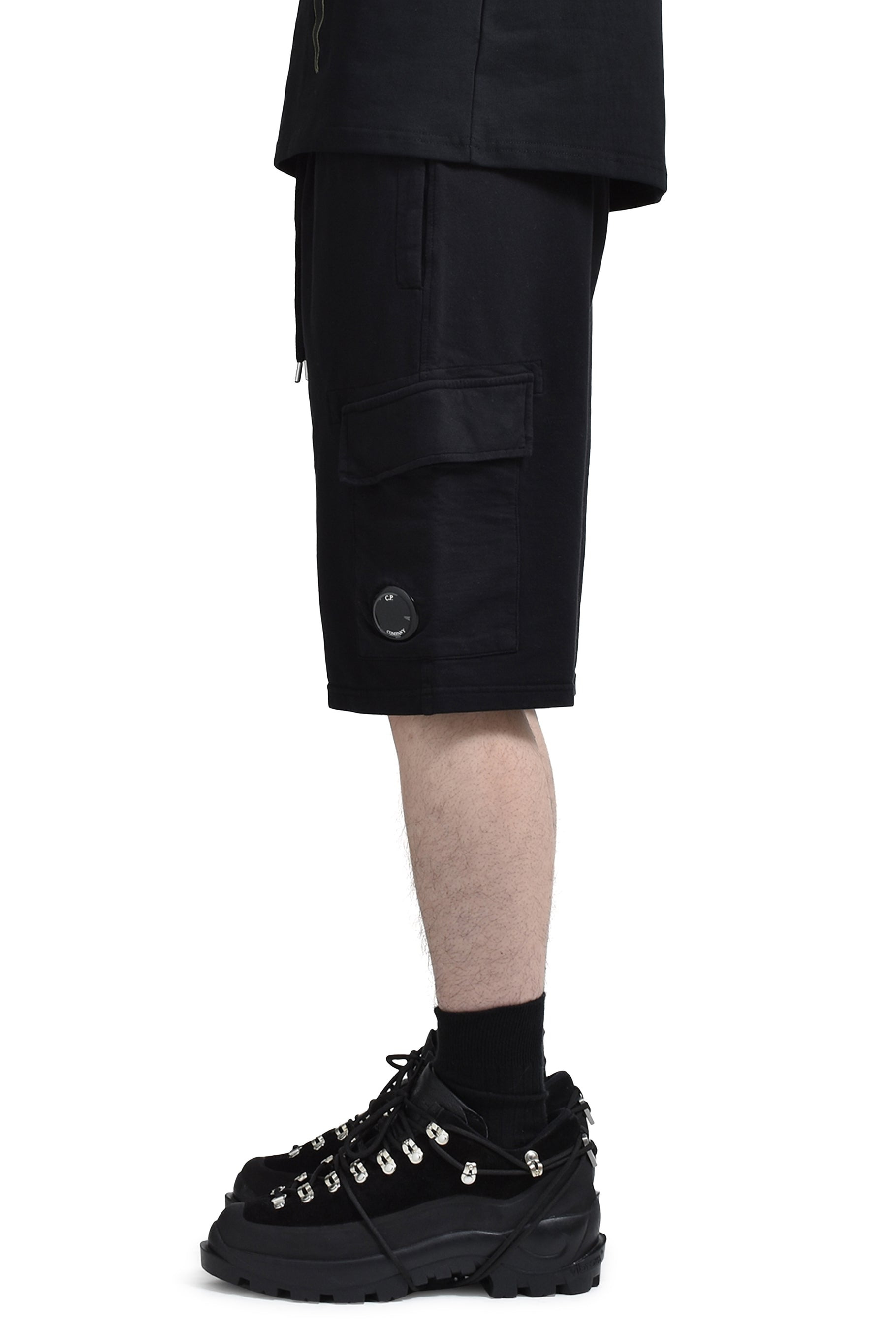 LIGHT FLEECE CARGO LENS SHORTS / BLK - 3