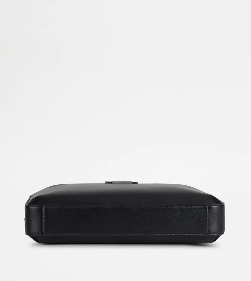 TIMELESS SLIM BRIEFCASE IN LEATHER MEDIUM - BLACK 4