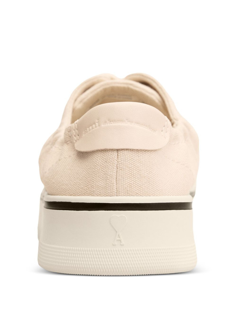 washed tennis sneakers 3