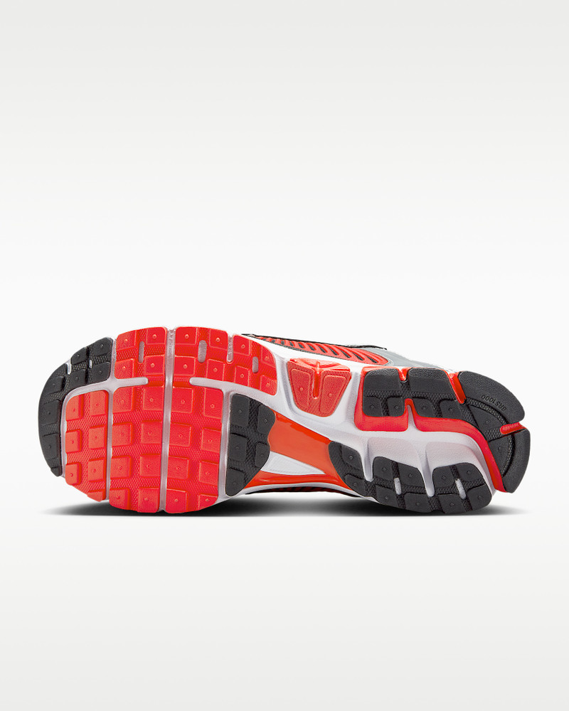 Nike Nike Zoom Vomero 5 남자 신발 outlook