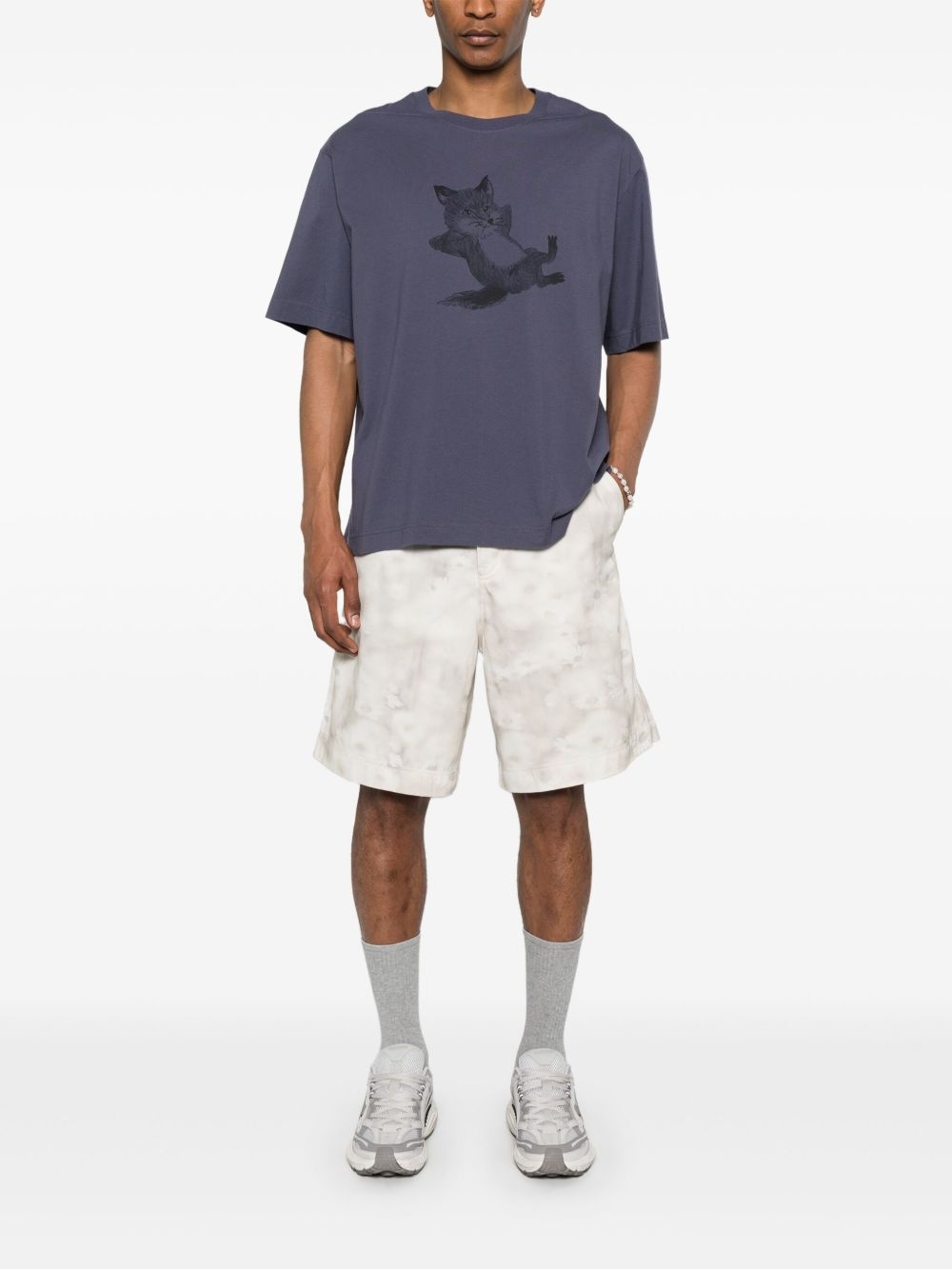 Chillax-print T-shirt - 2