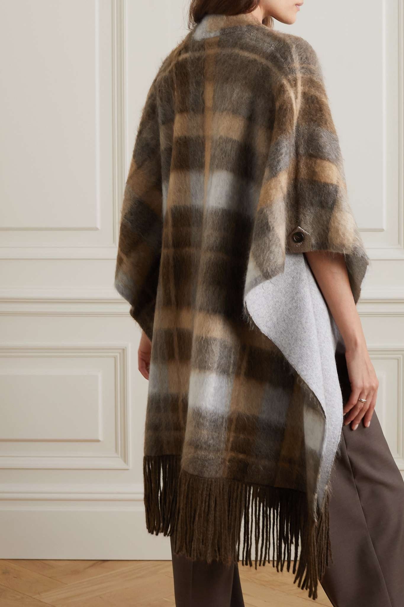 Fringed checked brushed knitted poncho - 3