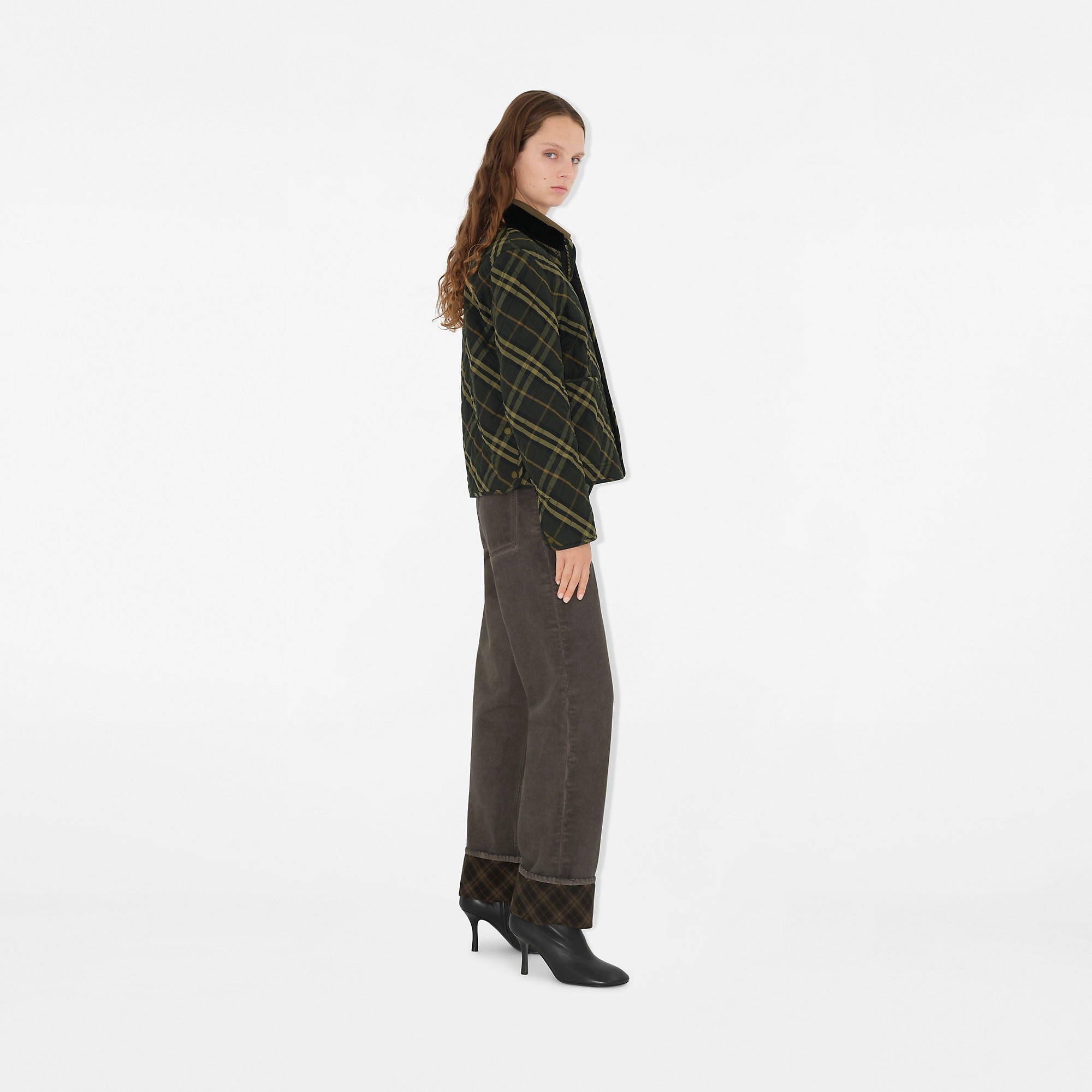 【関税&送料込】Burberry Cropped Check Quilted Barn Jacket Burberry Cropped Check Quilted Barn Jacket Women's | eBay