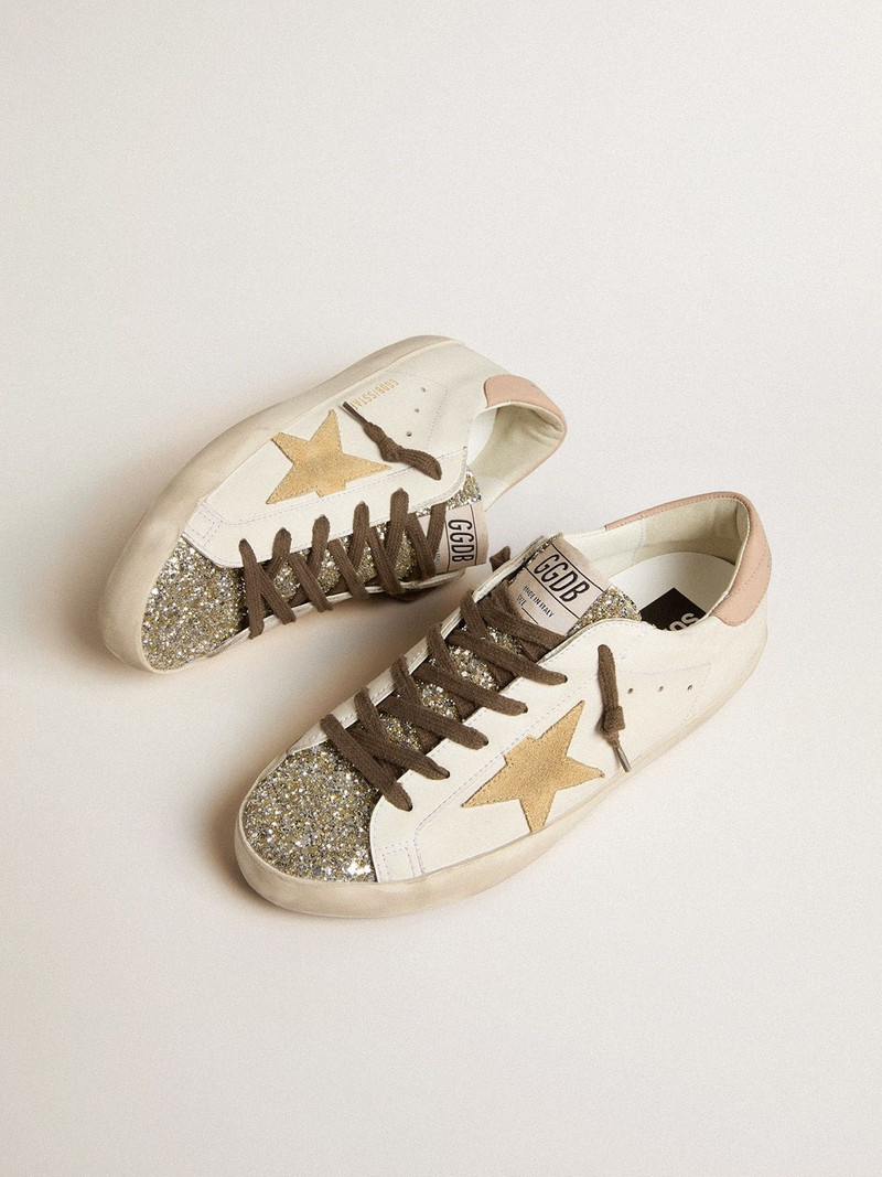 Golden Goose Women’s Bio-based Super-Star with platinum glitter tongue outlook