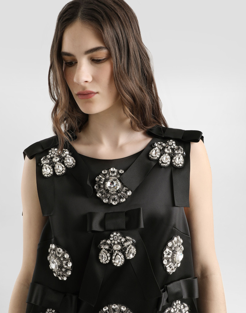 Dress with embroidery 4