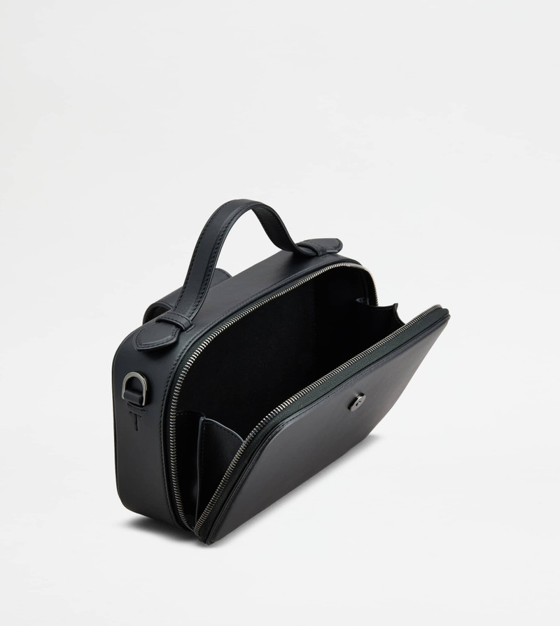 CAMERA BAG IN LEATHER MINI - BLACK 3