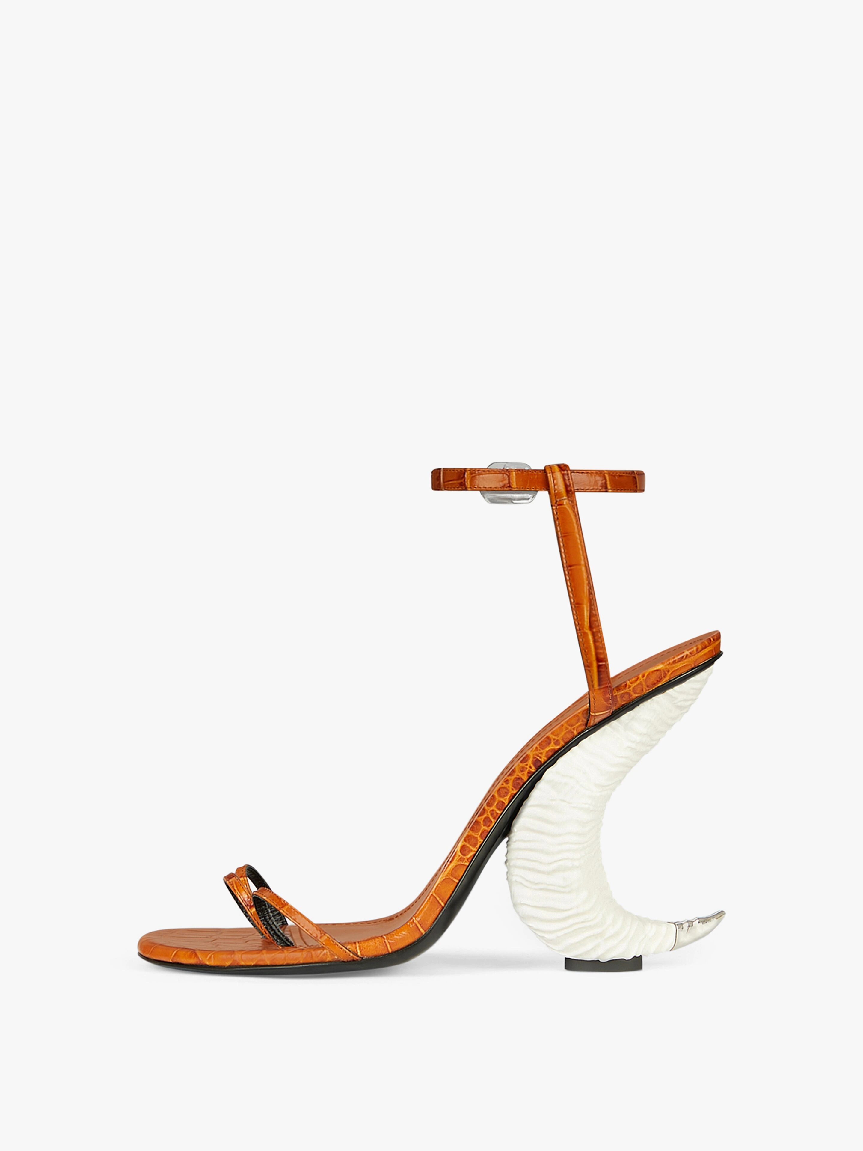 TRIPLE TOES SANDALS IN CROCODILE EFFECT LEATHER WITH HORN HEEL - 3