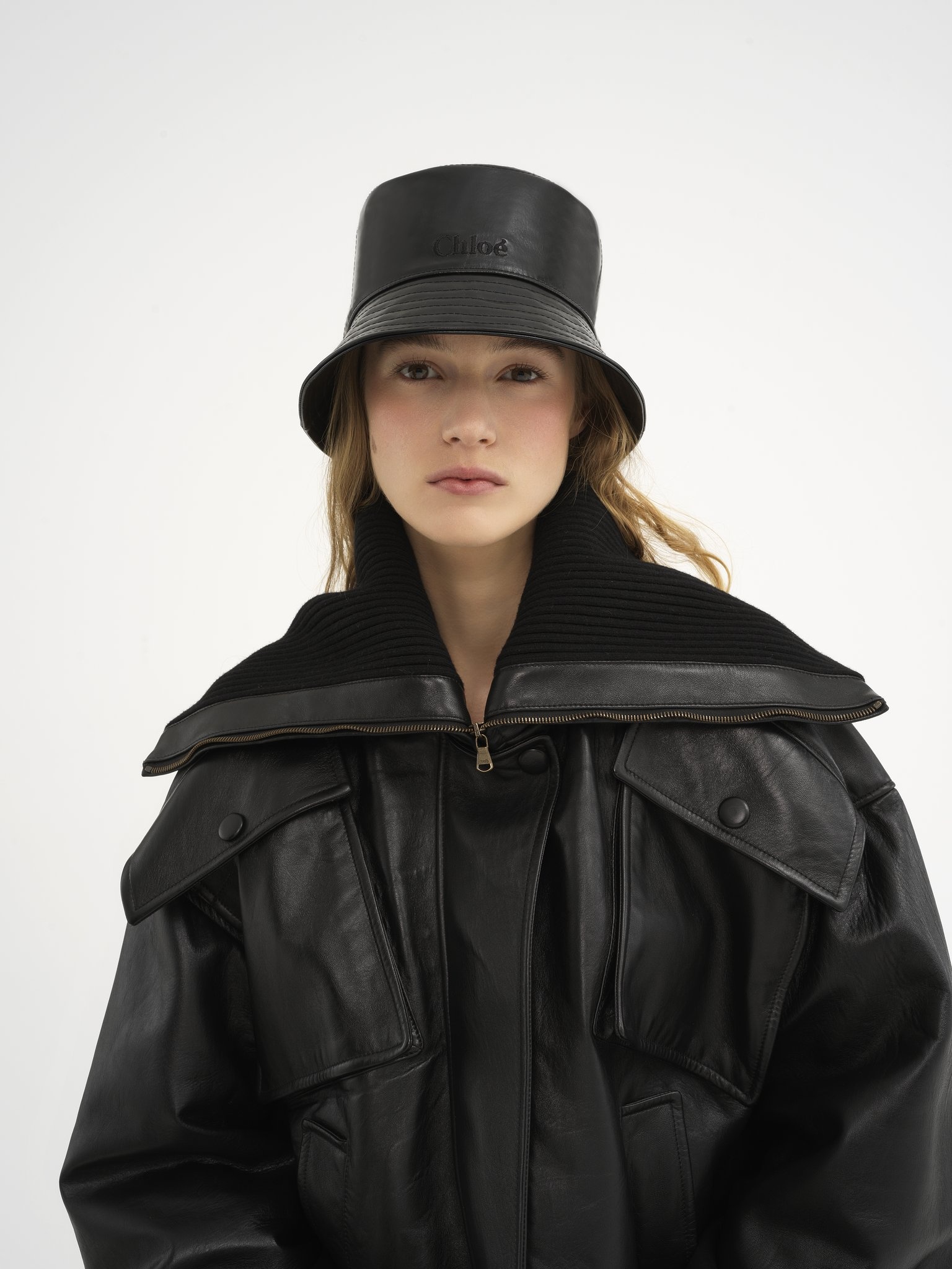 ハット CHLOE LEATHER BUCKET HAT Chloé Leather Bucket Hat | italist