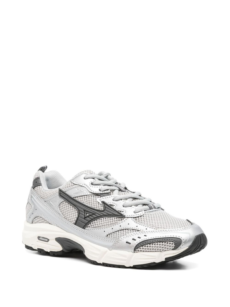 Mizuno MXR sneakers outlook