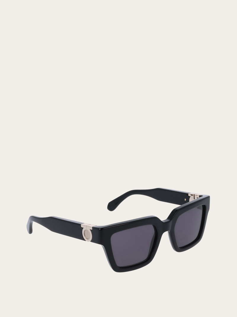 FERRAGAMO Sunglasses outlook