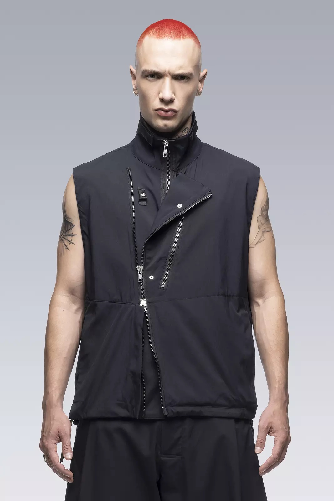 V68-M Nylon Stretch Rider Vest Black - 8