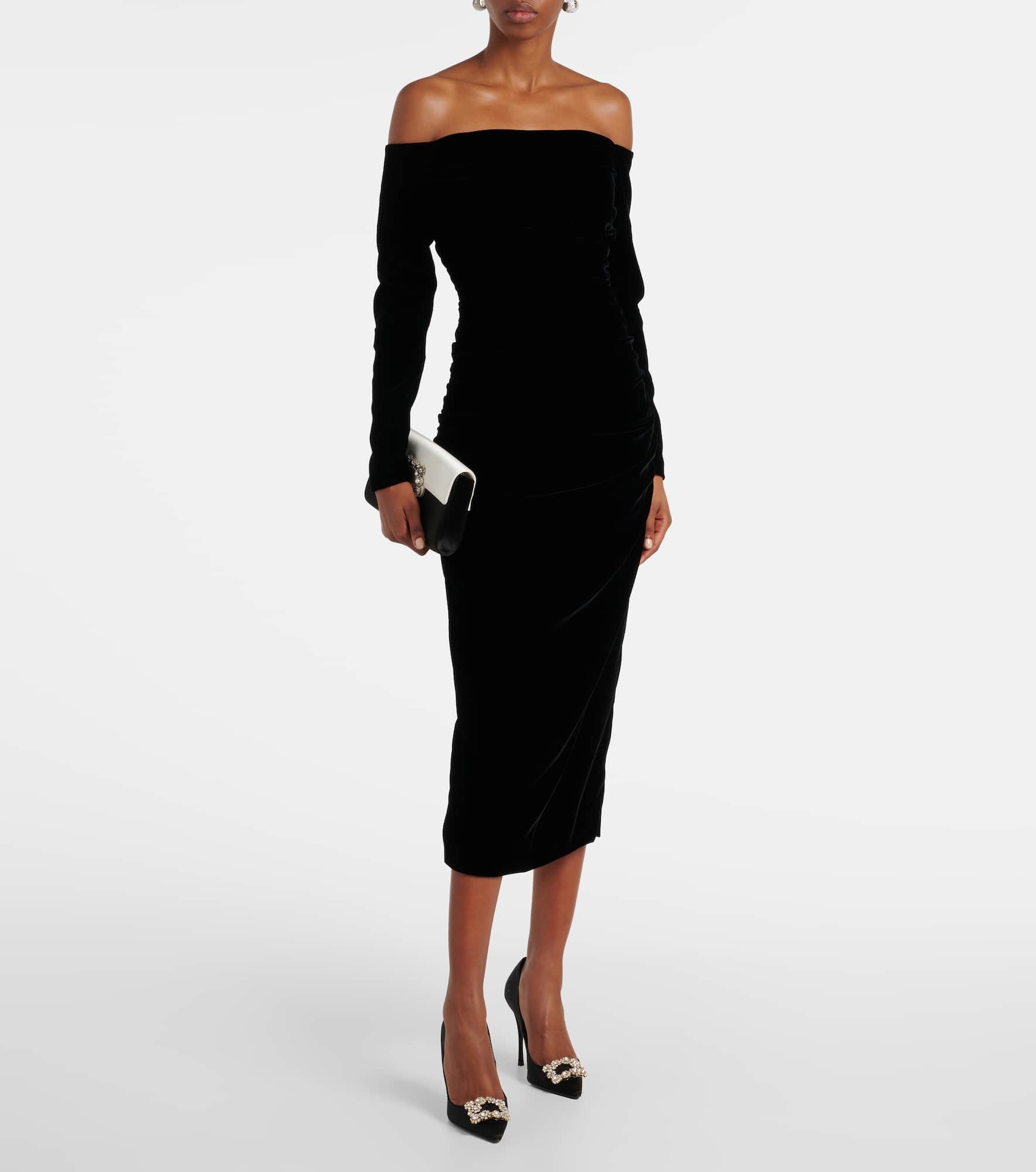 Off-shoulder ruched velvet midi dress - 2