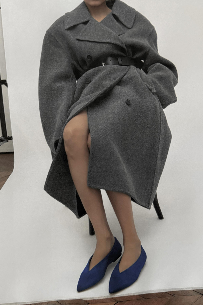 Emme Parsons POINTY V-FLAT IN BLUE CALF HAIR outlook