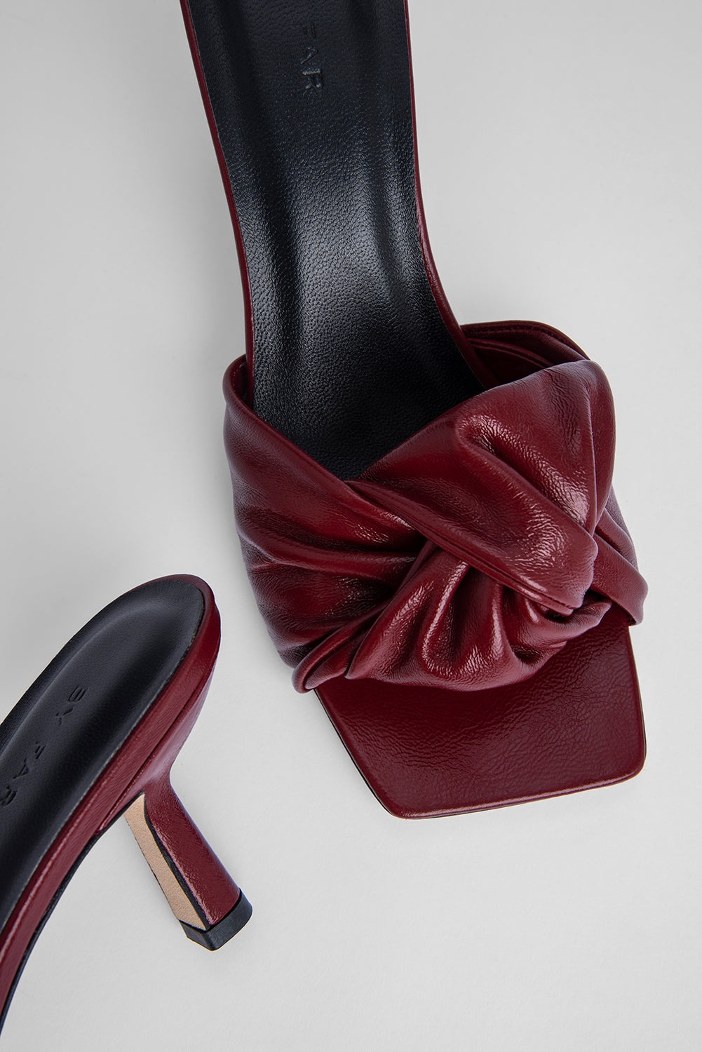 Lana Bordeaux Creased Leather - 2
