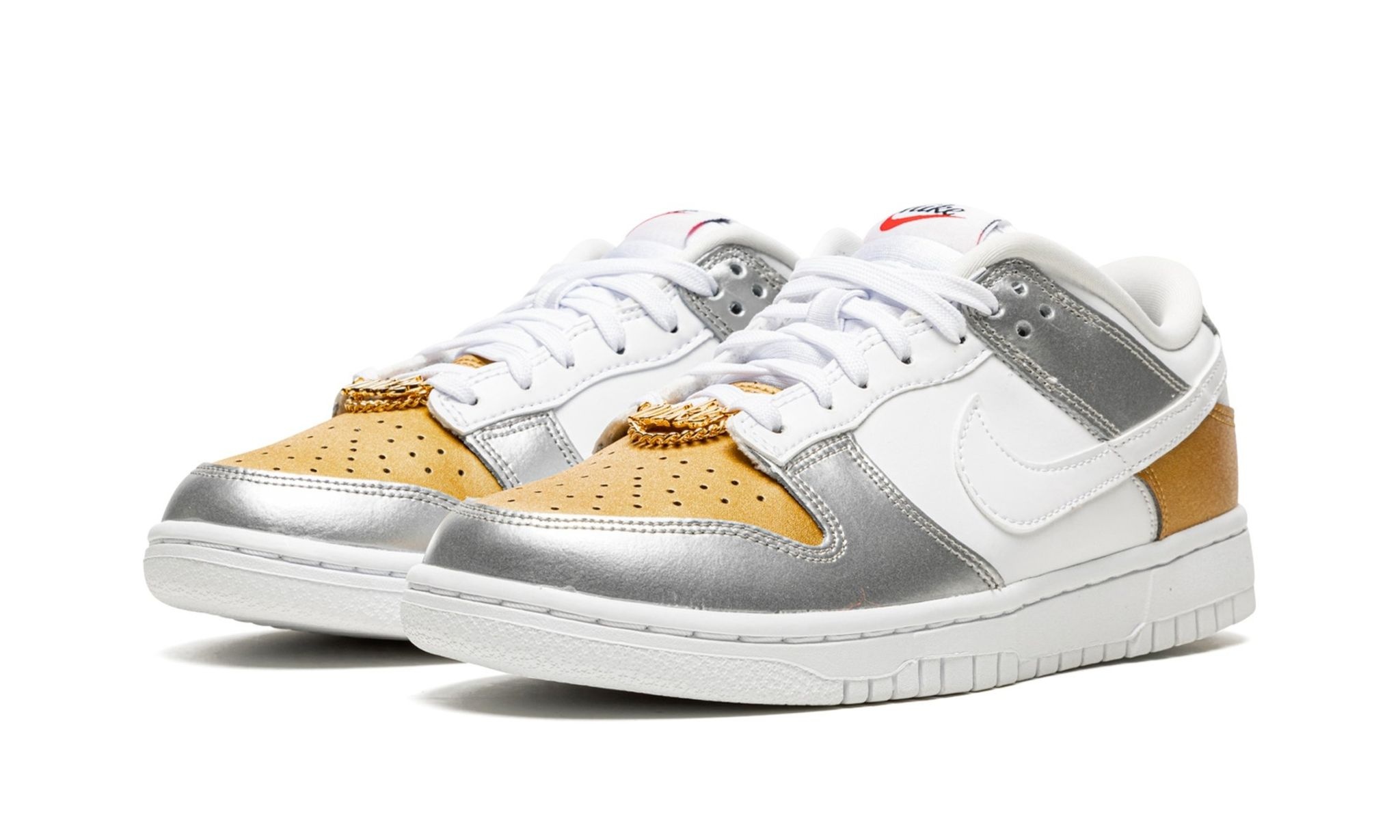 Dunk Low WMNS "Gold White Silver" - 2