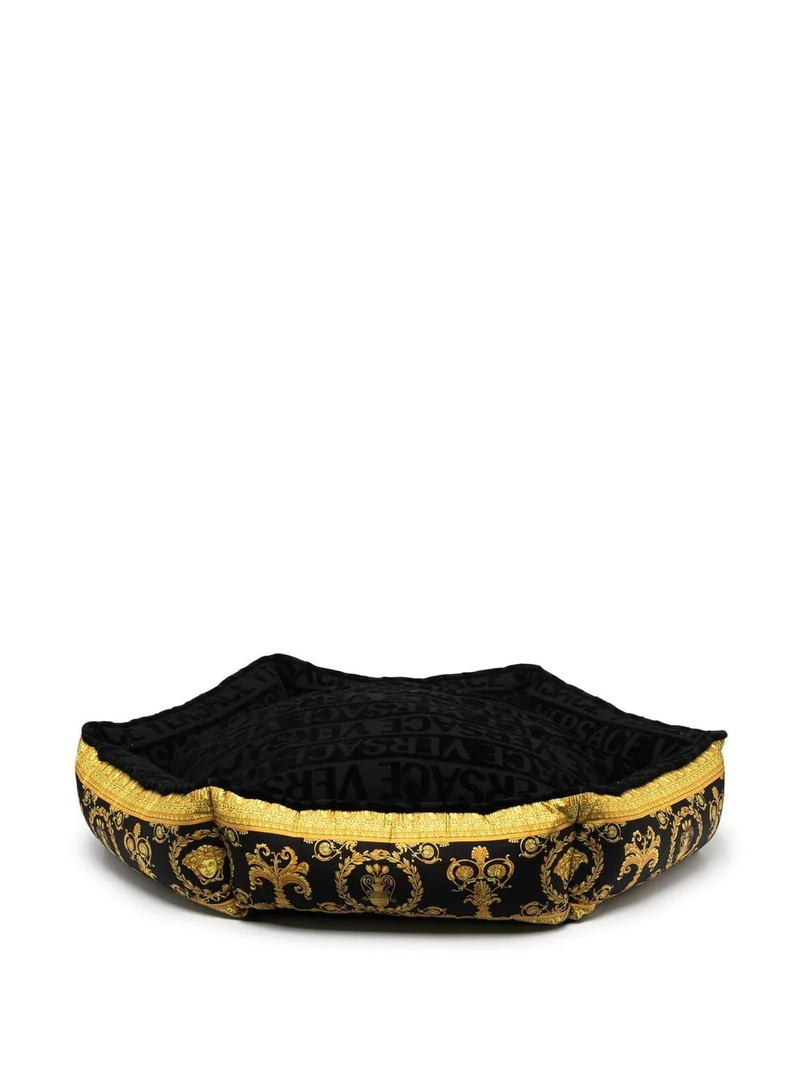 VERSACE logo print pet bed outlook