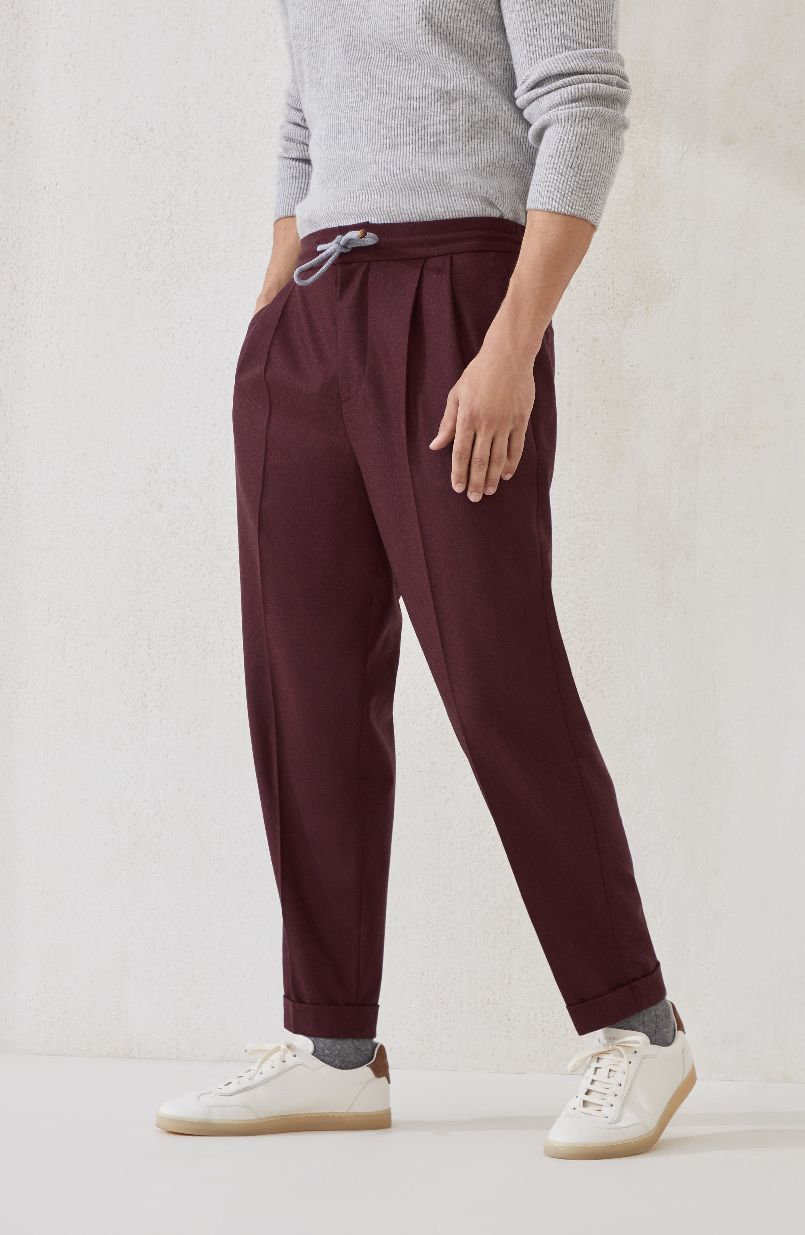 Brunello Cucinelli Trousers with double pleats and drawstring in Bordeaux at Nordstrom - 2