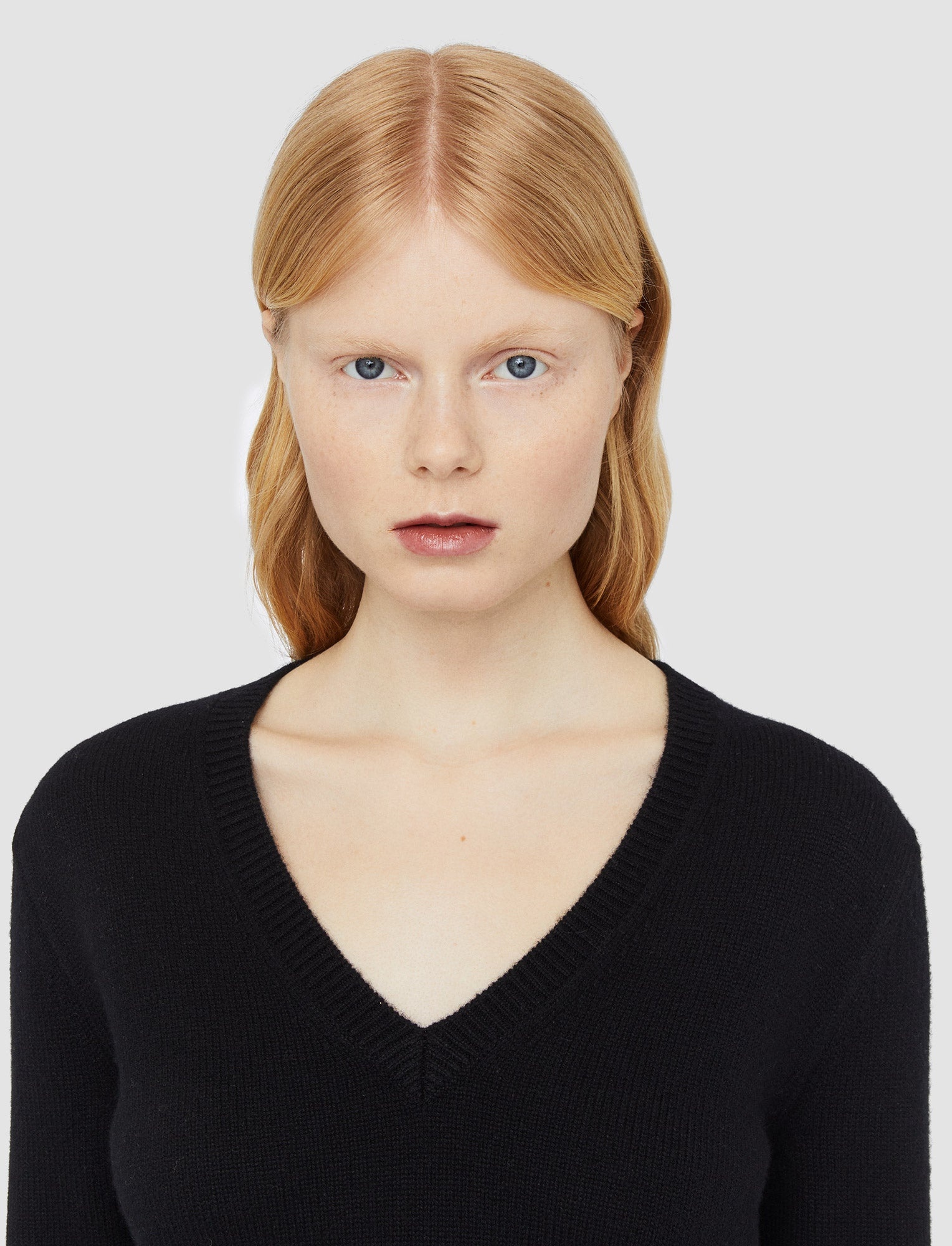 Pure Cashmere V Neck Jumper - 5